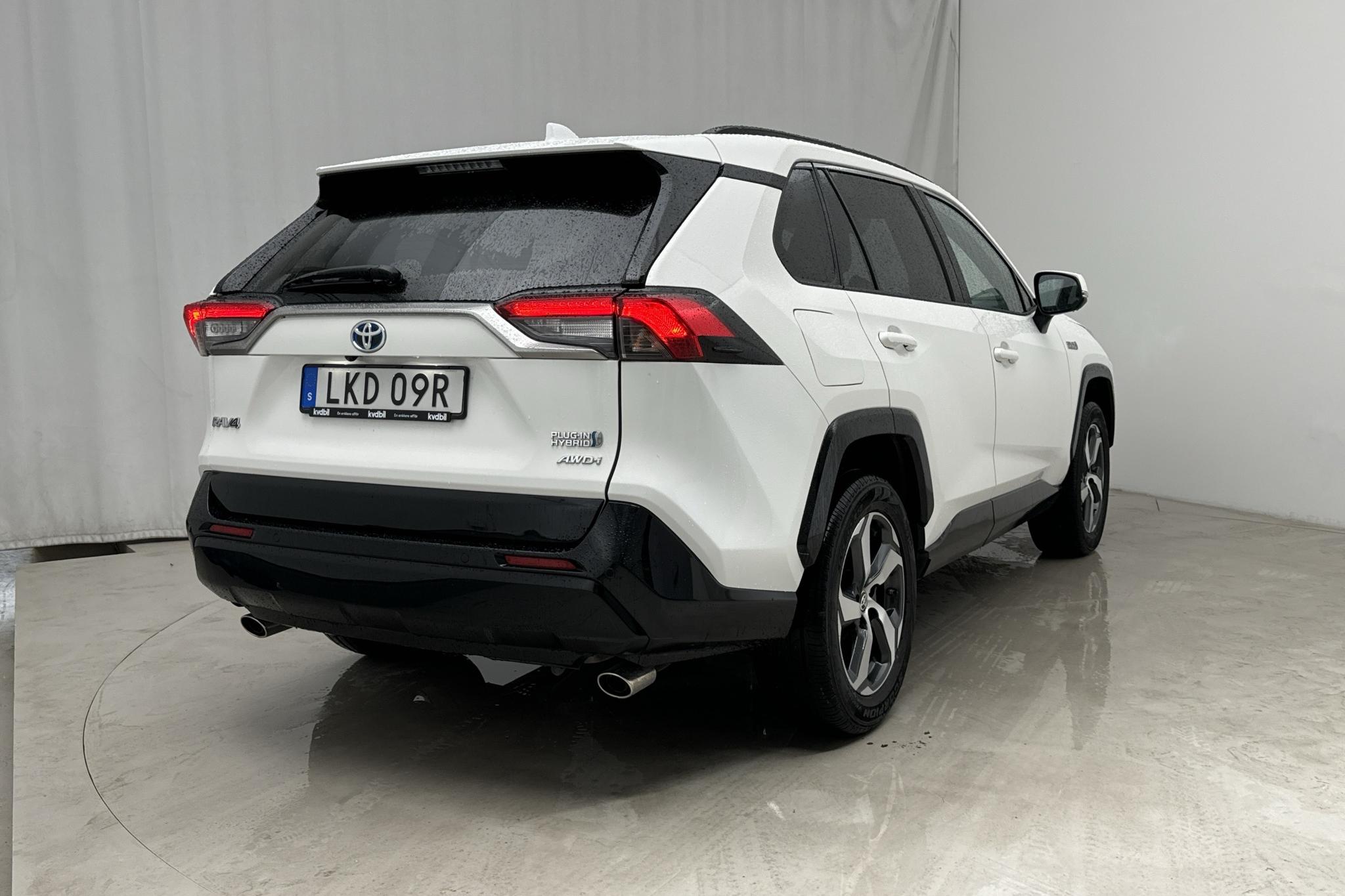 Toyota RAV4 2.5 Plug-in Hybrid AWD (306hk) - 75 430 km - Automatyczna - biały - 2021