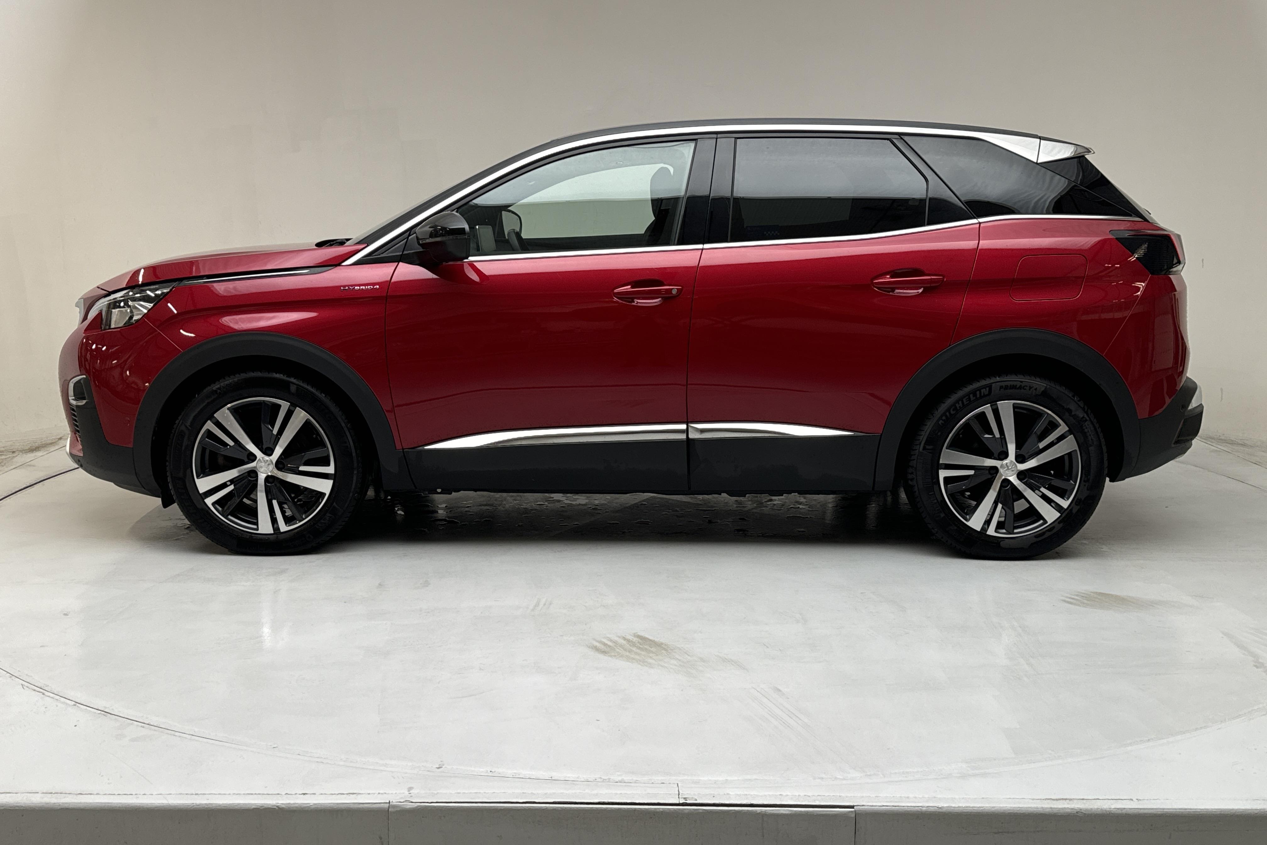 Peugeot 3008 1.6 Plug-in Hybrid 4 (300hk) - 69 840 km - Automatyczna - czerwony - 2021