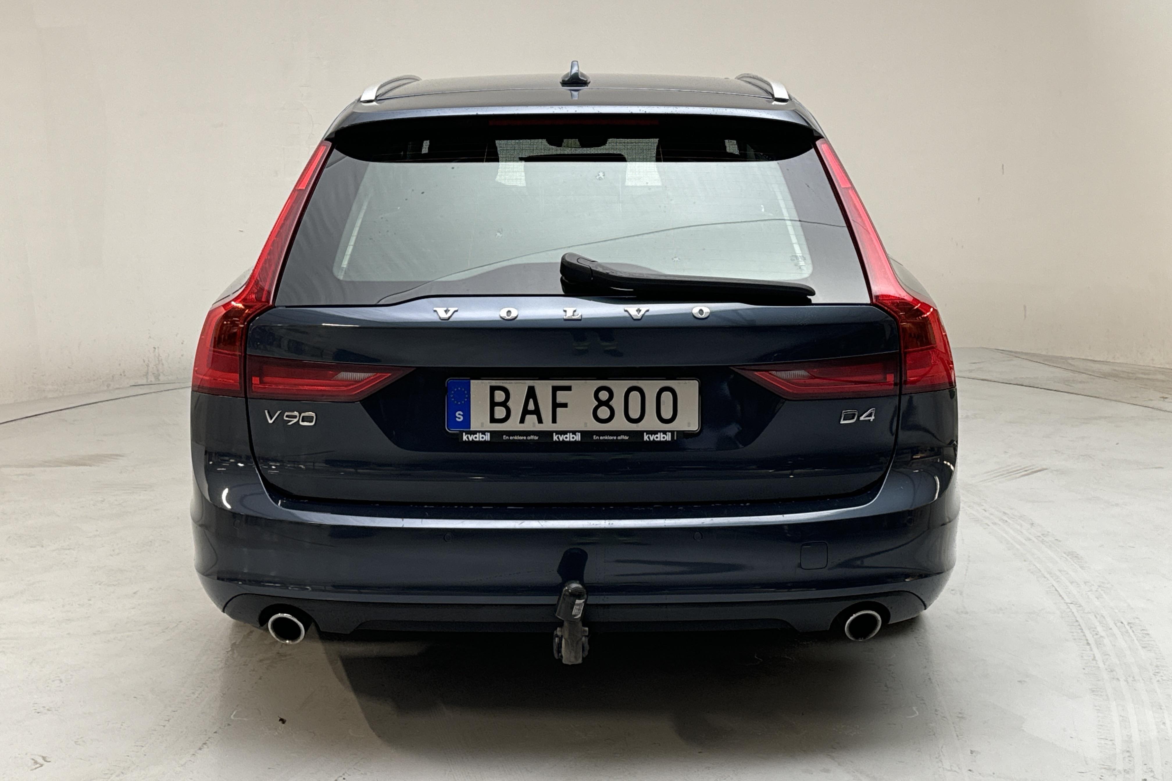 Volvo V90 D4 (190hk) - 13 907 mil - Automat - Dark Blue - 2019