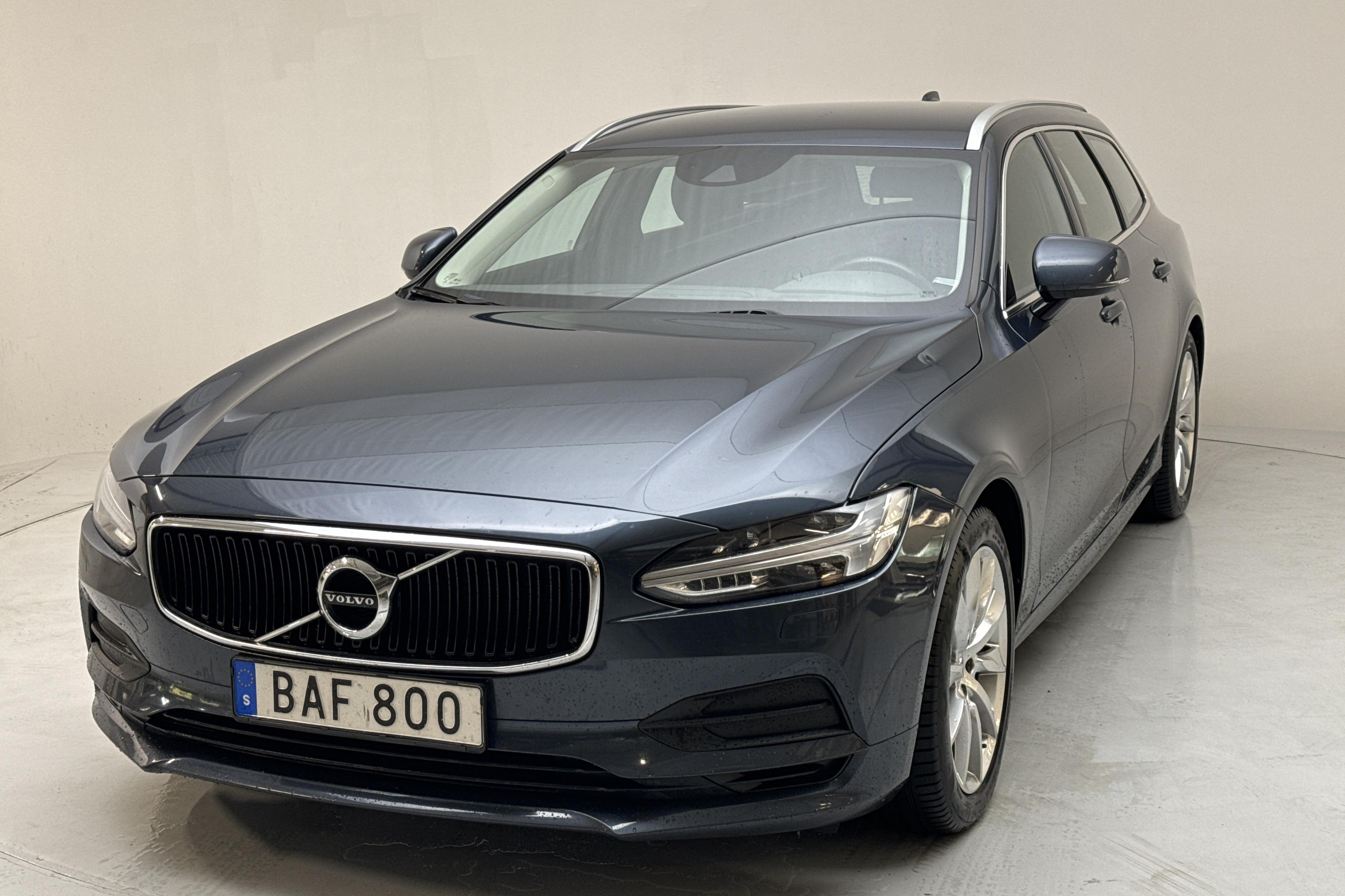 Volvo V90 D4 (190hk) - 13 907 mil - Automat - Dark Blue - 2019