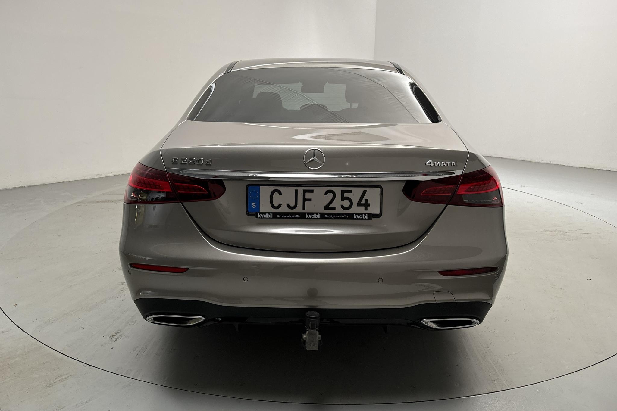 Mercedes E 220 d 4MATIC Sedan W213 (194hk) - 159 250 km - Automaatne - hõbe - 2021