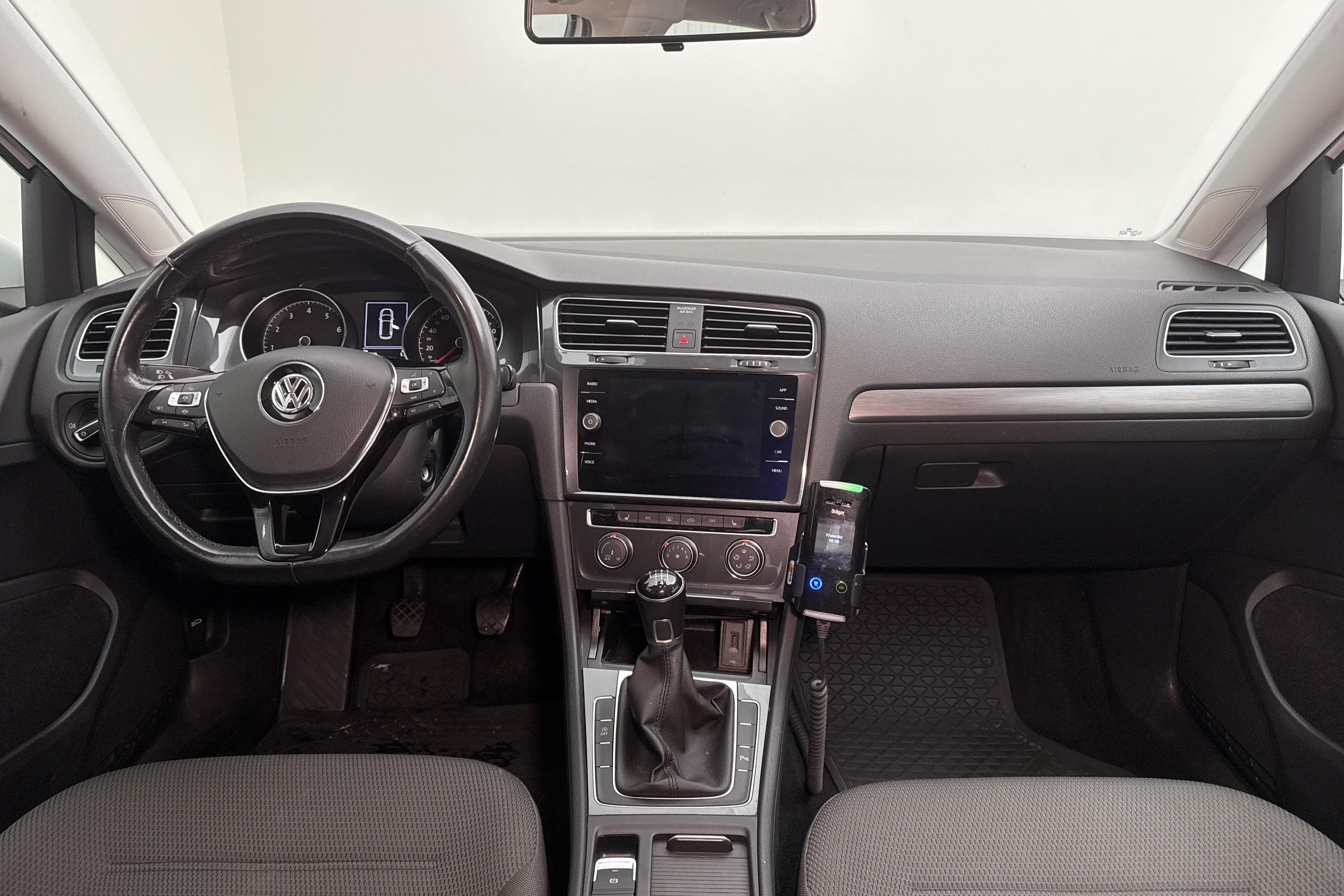 VW Golf VII 1.5 TGI Sportscombi (130hk) - 6 078 mil - Manuell - vit - 2019