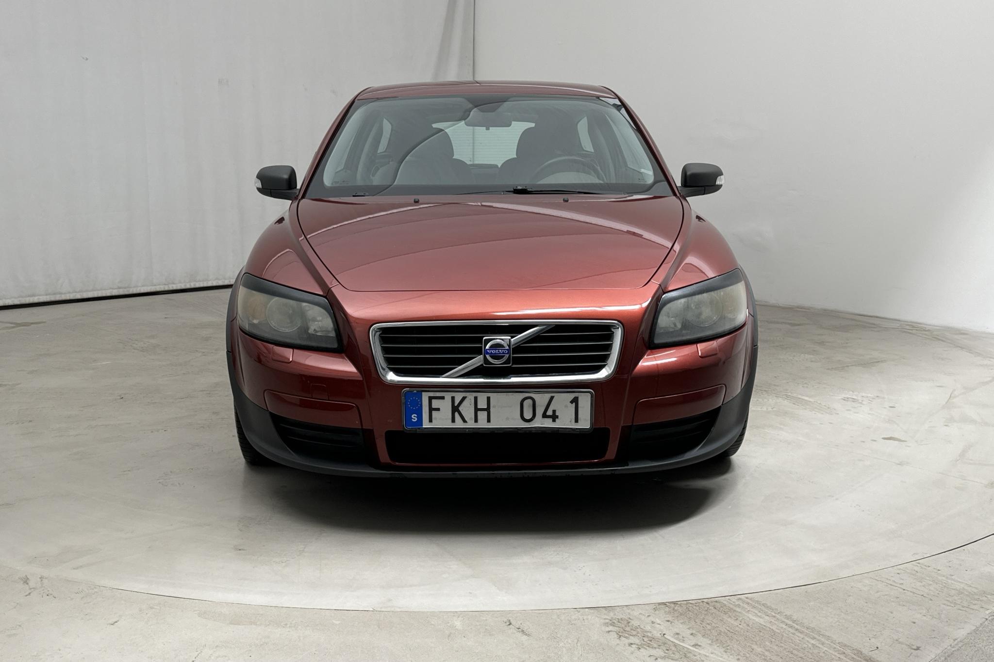 Volvo C30 2.0 (145hk) - 15 969 mil - Manuell - röd - 2007