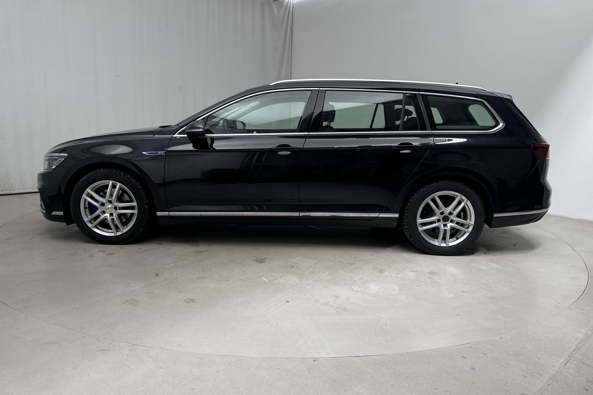 VW Passat 1.4 GTE Sportscombi (218hk) - 119 660 km - Automaatne - must - 2021