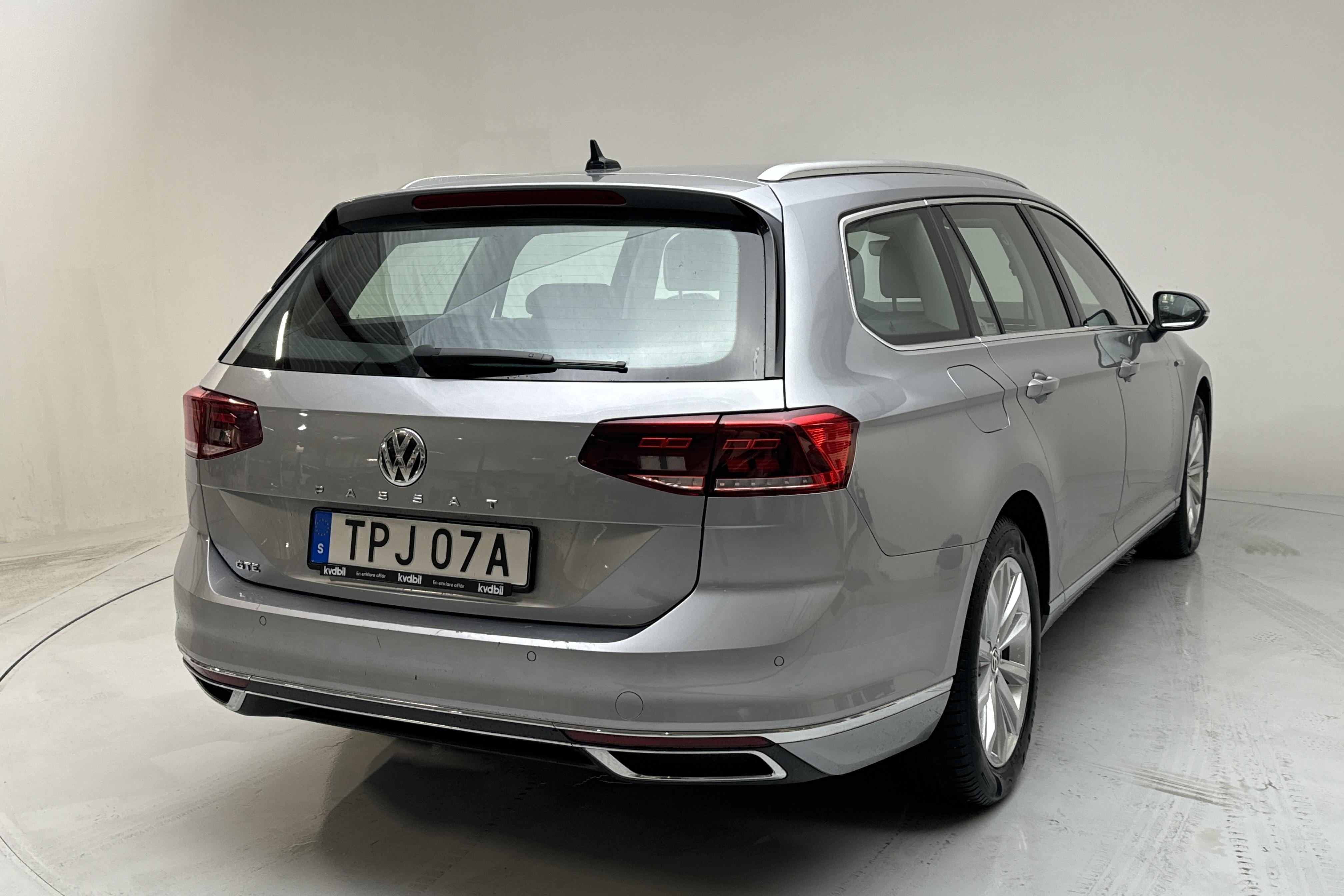 VW Passat 1.4 GTE Sportscombi (218hk) - 83 170 km - Automatic - silver - 2020