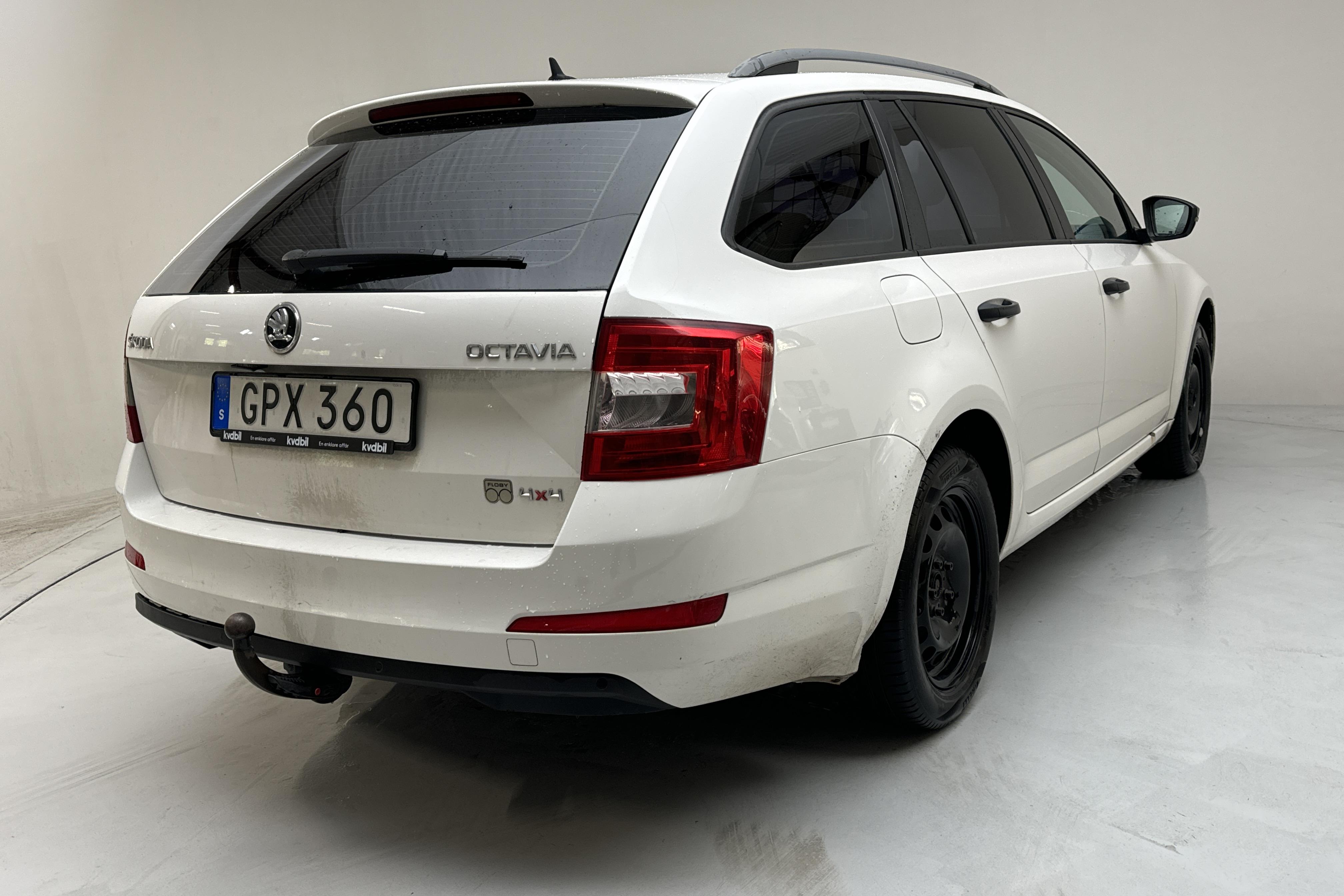 Skoda Octavia III 1.6 TDI CR Combi 4X4 (105hk) - 256 730 km - Käsitsi - valge - 2015