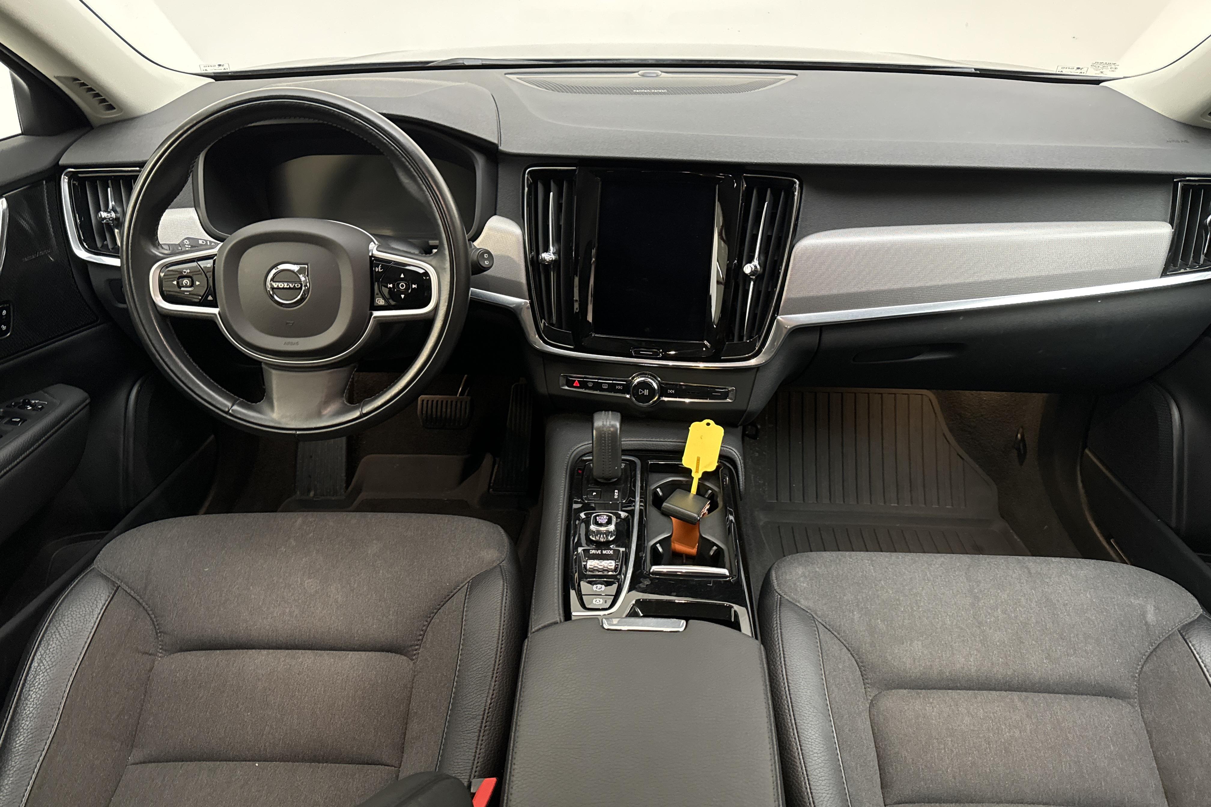 Volvo V90 T6 AWD Twin Engine (340hk) - 142 670 km - Automatyczna - czarny - 2021