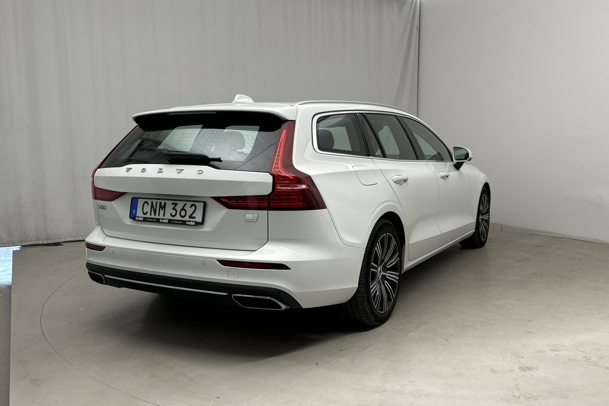 Volvo V60 T6 AWD Twin Engine (340hk) - 11 560 mil - Automat - vit - 2022