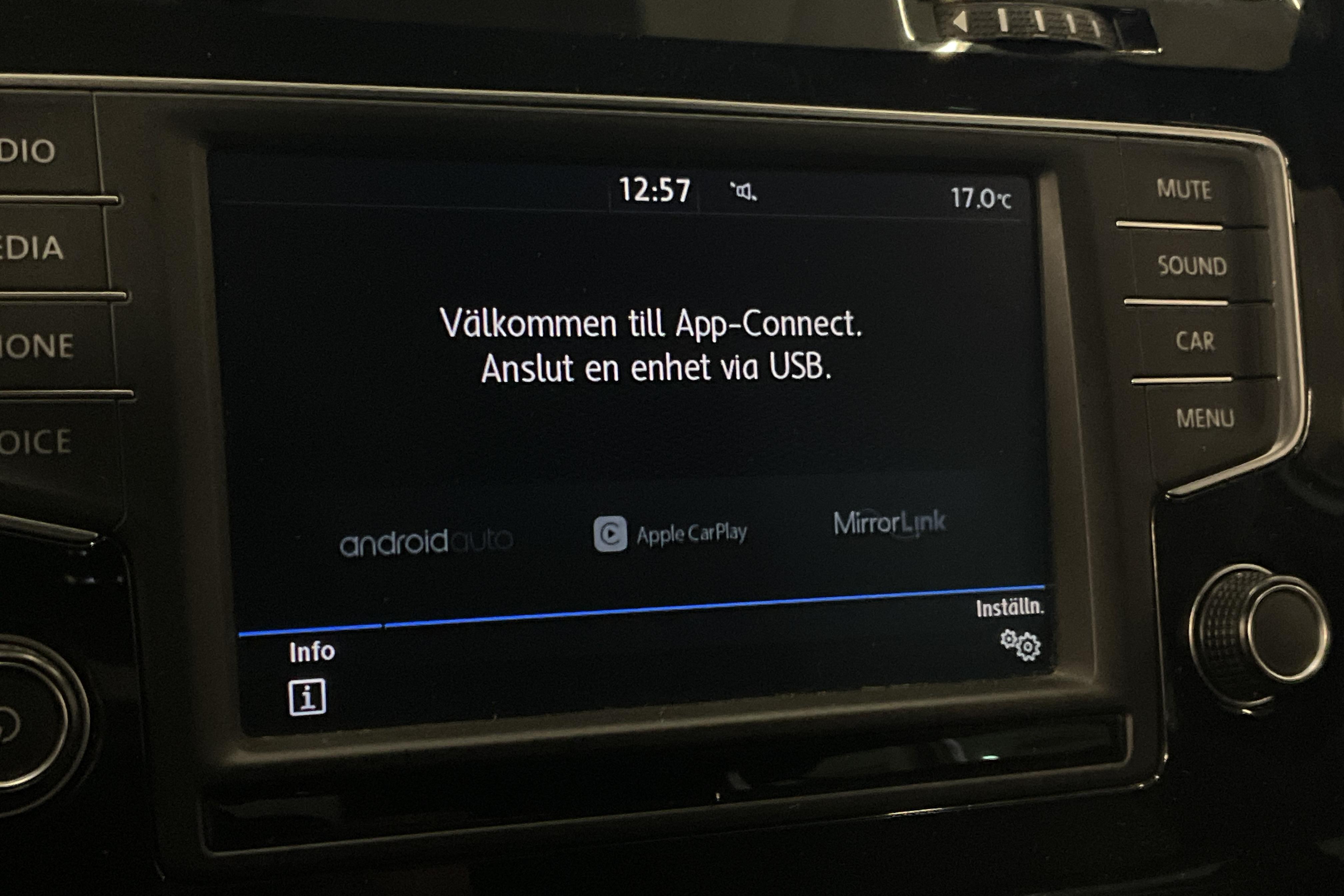 VW Golf VII 1.4 TSI Sportscombi (150hk) - 105 480 km - Automaattinen - valkoinen - 2017