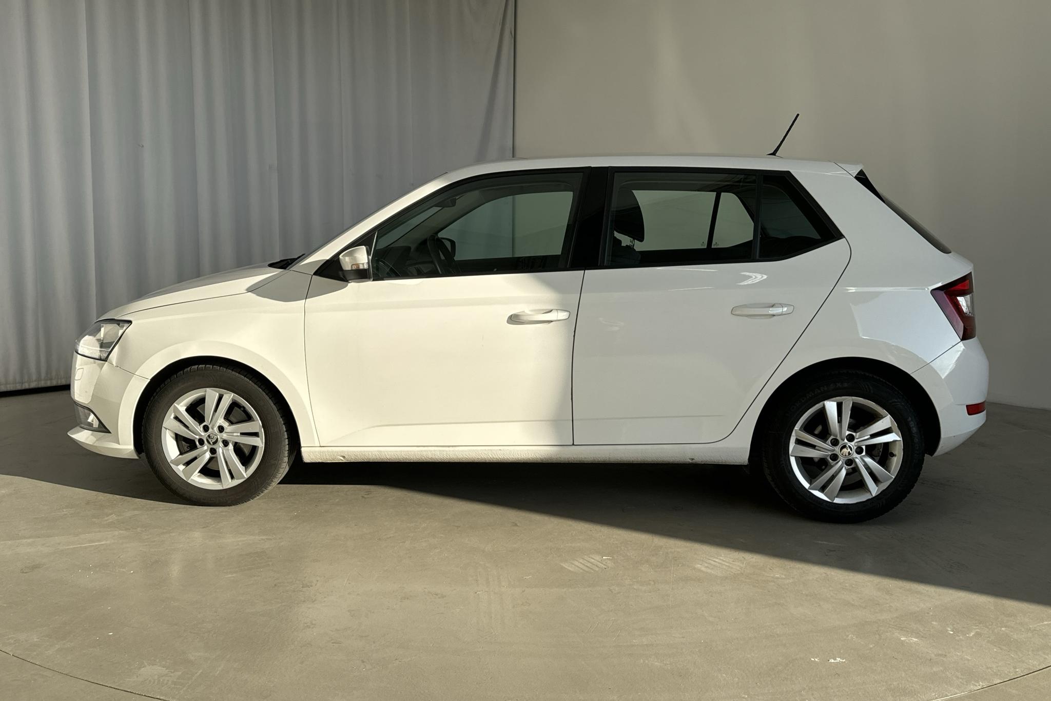 Skoda Fabia 1.0 TSI 5dr (95hk) - 92 780 km - Automatyczna - biały - 2021