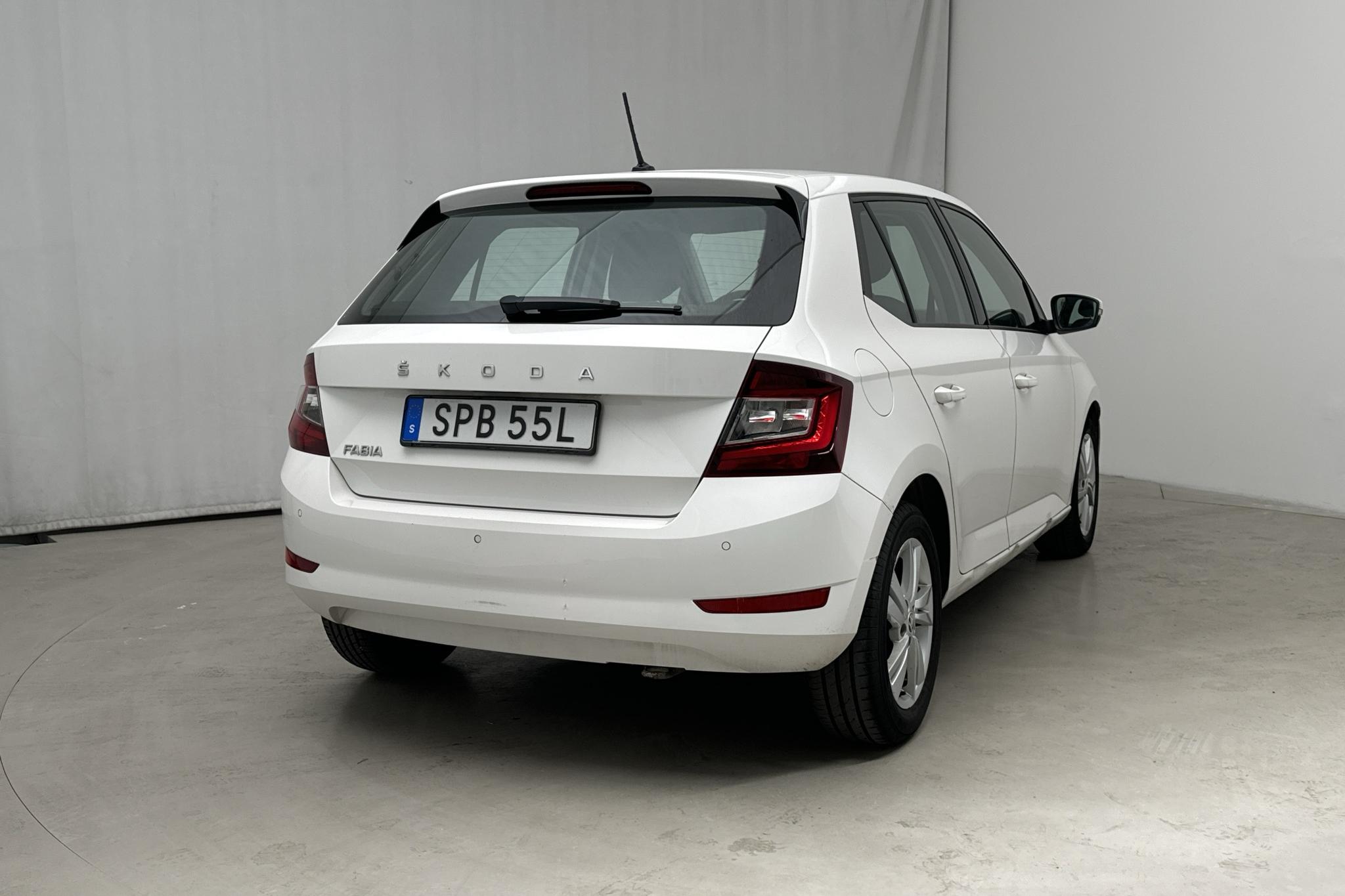 Skoda Fabia 1.0 TSI 5dr (95hk) - 92 780 km - Automatyczna - biały - 2021