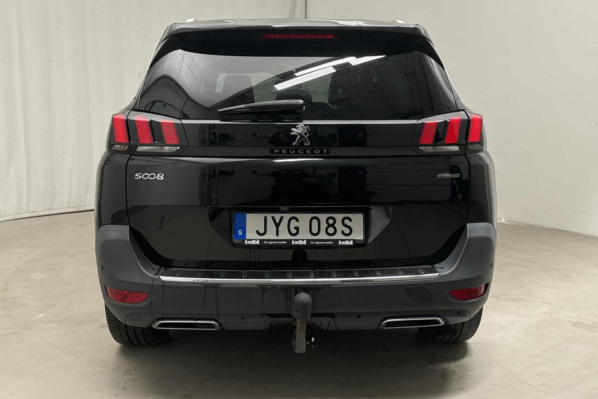 Peugeot 5008 1.5 BlueHDi (130hk) - 69 690 km - Automatyczna - czarny - 2019