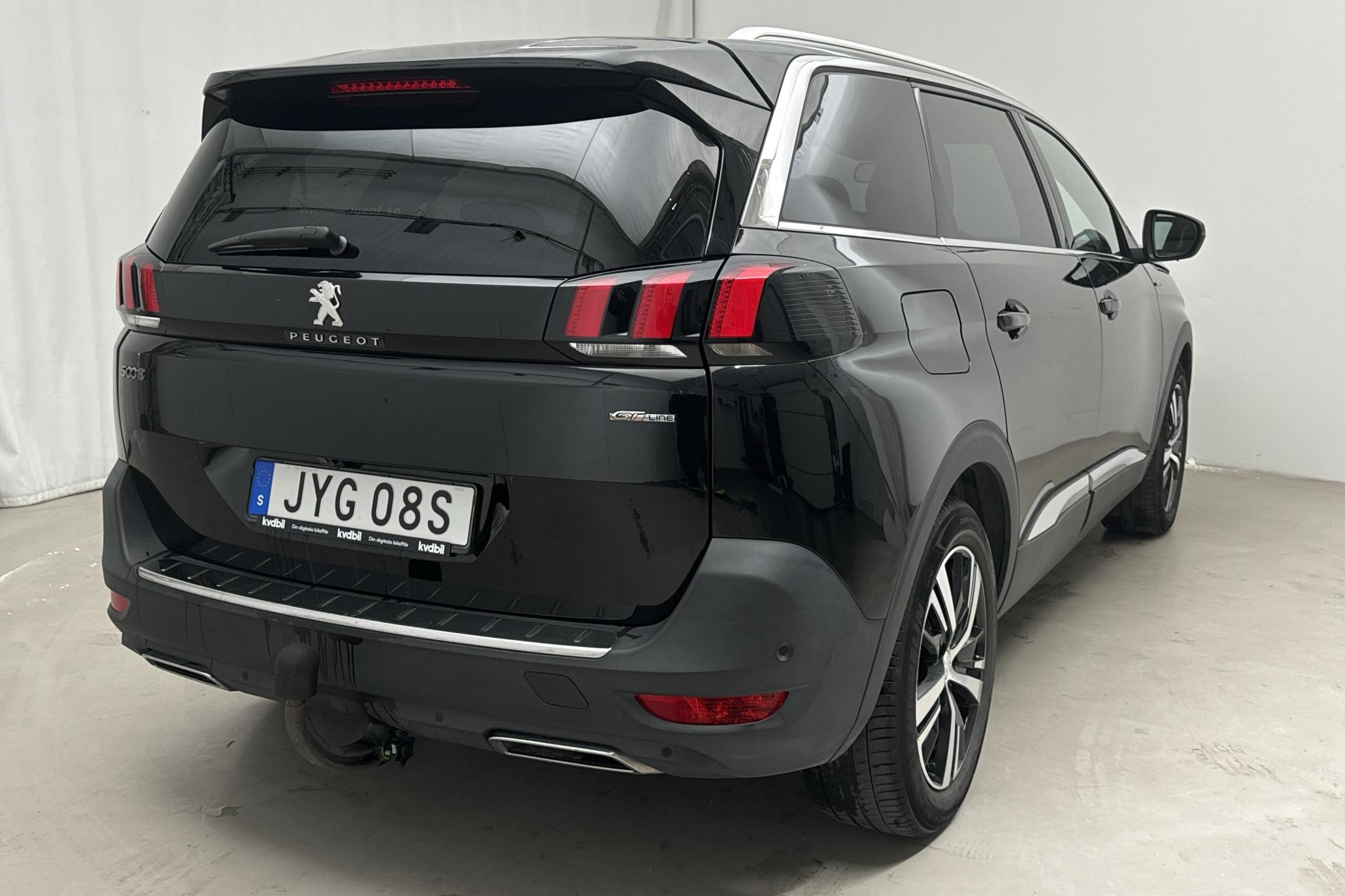 Peugeot 5008 1.5 BlueHDi (130hk) - 69 690 km - Automatyczna - czarny - 2019