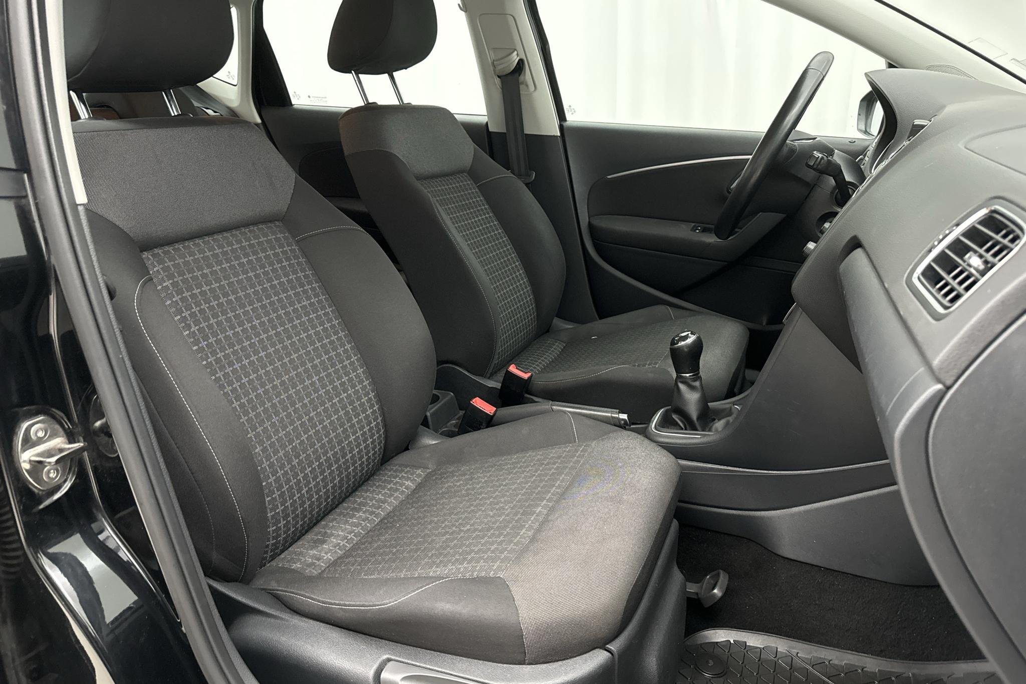 VW Polo 1.2 TSI 5dr (90hk) - 87 190 km - Manuaalinen - musta - 2015