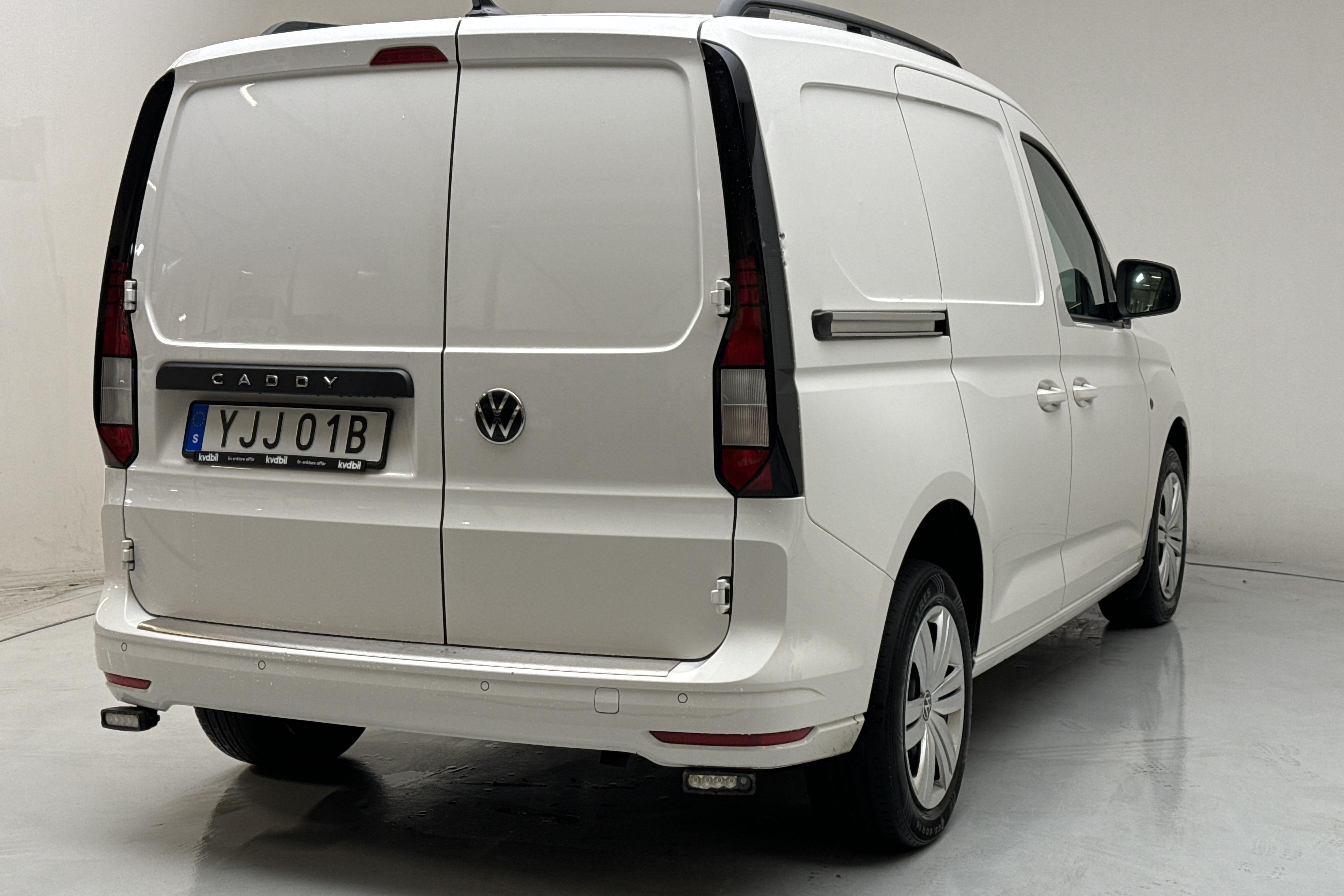 VW Caddy Cargo 2.0 TDI Skåp (122hk) - 155 200 km - Automatic - white - 2021