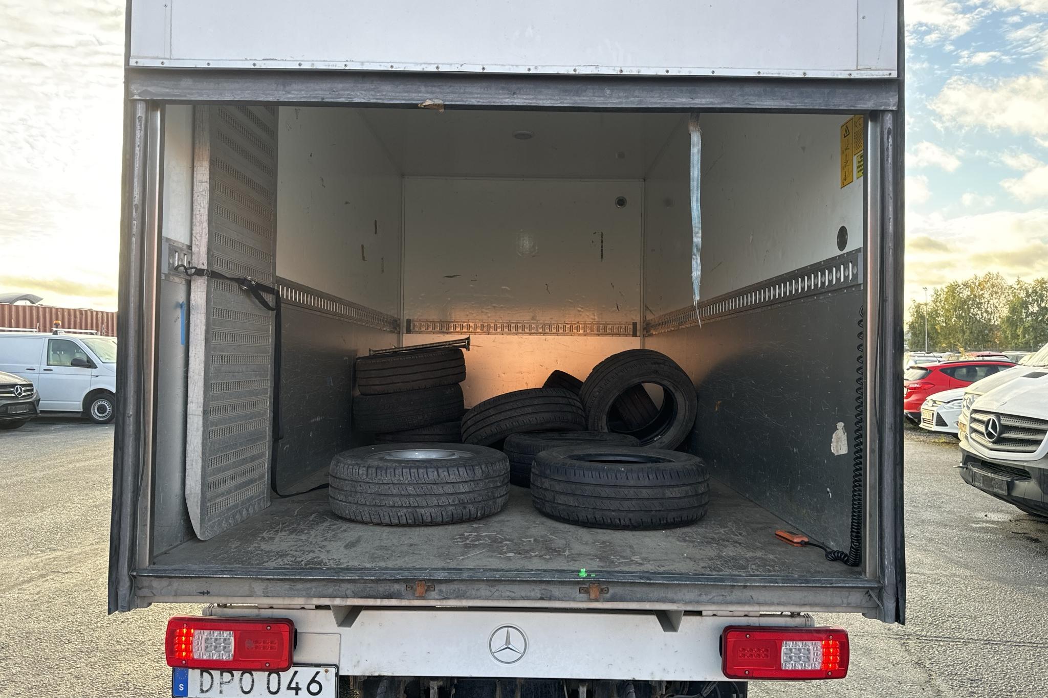 Mercedes Sprinter 319 CDI Volymskåp RWD (190hk) - 131 610 km - Automaatne - valge - 2019