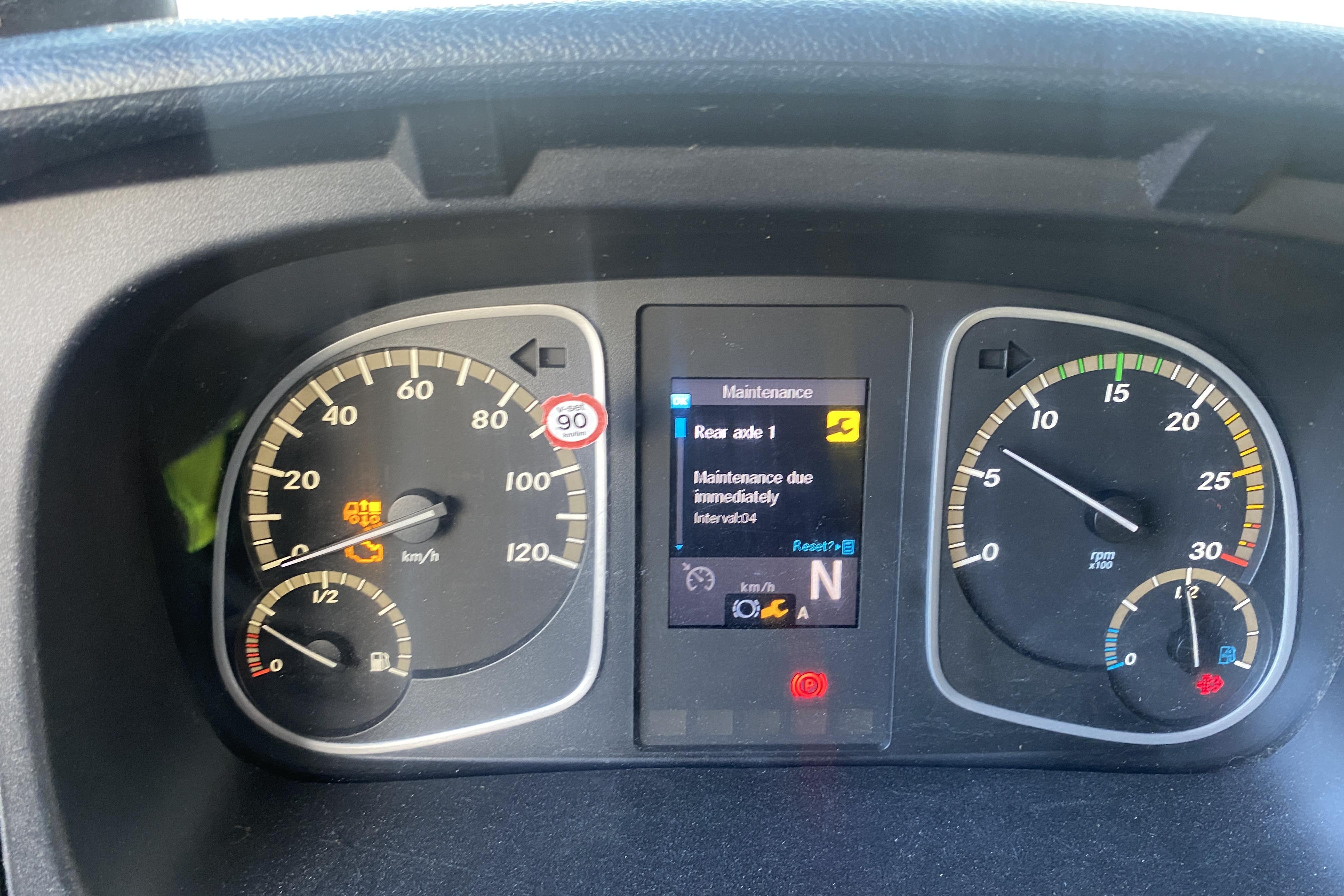 Mercedes ATEGO - 610 491 km - Automaatne - valge - 2015