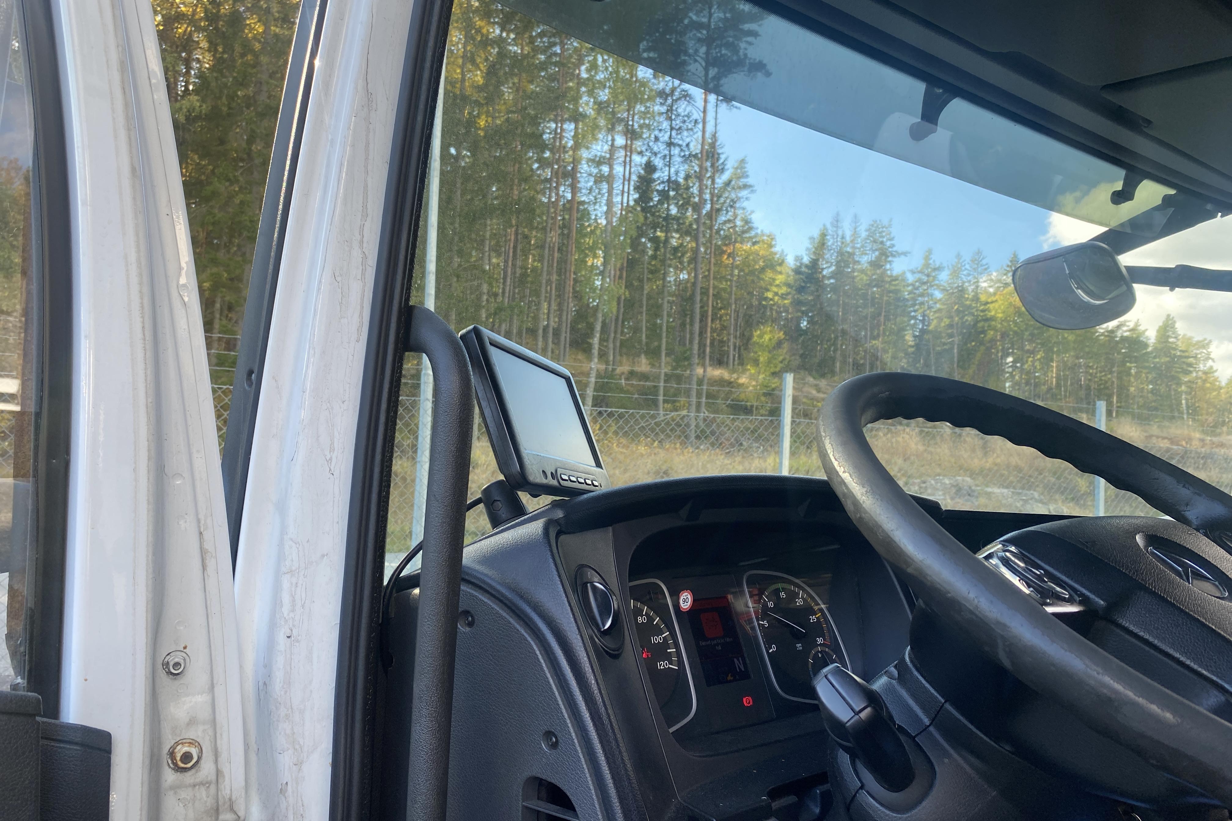 Mercedes ATEGO - 610 491 km - Automaattinen - valkoinen - 2015