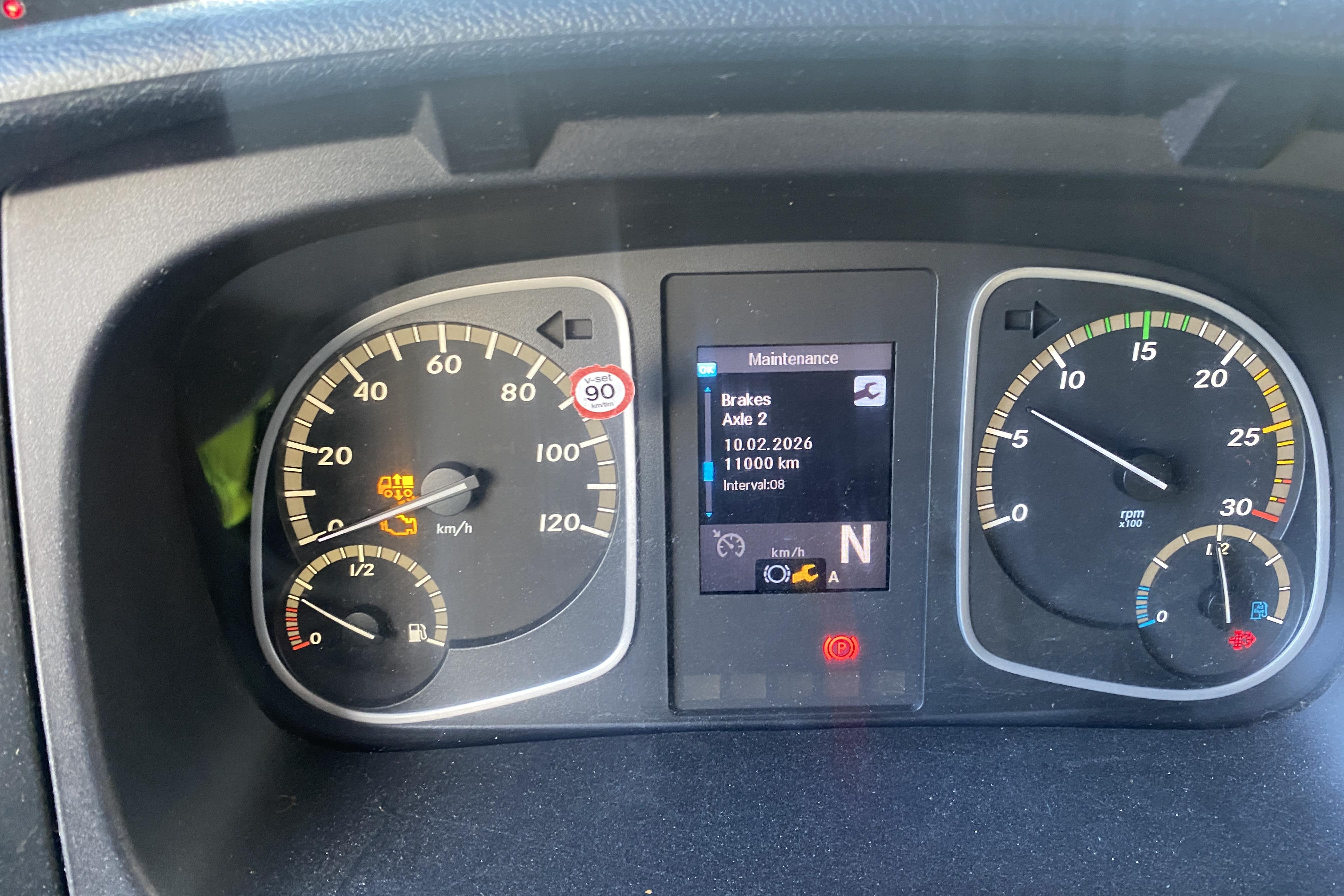 Mercedes ATEGO - 610 491 km - Automaatne - valge - 2015