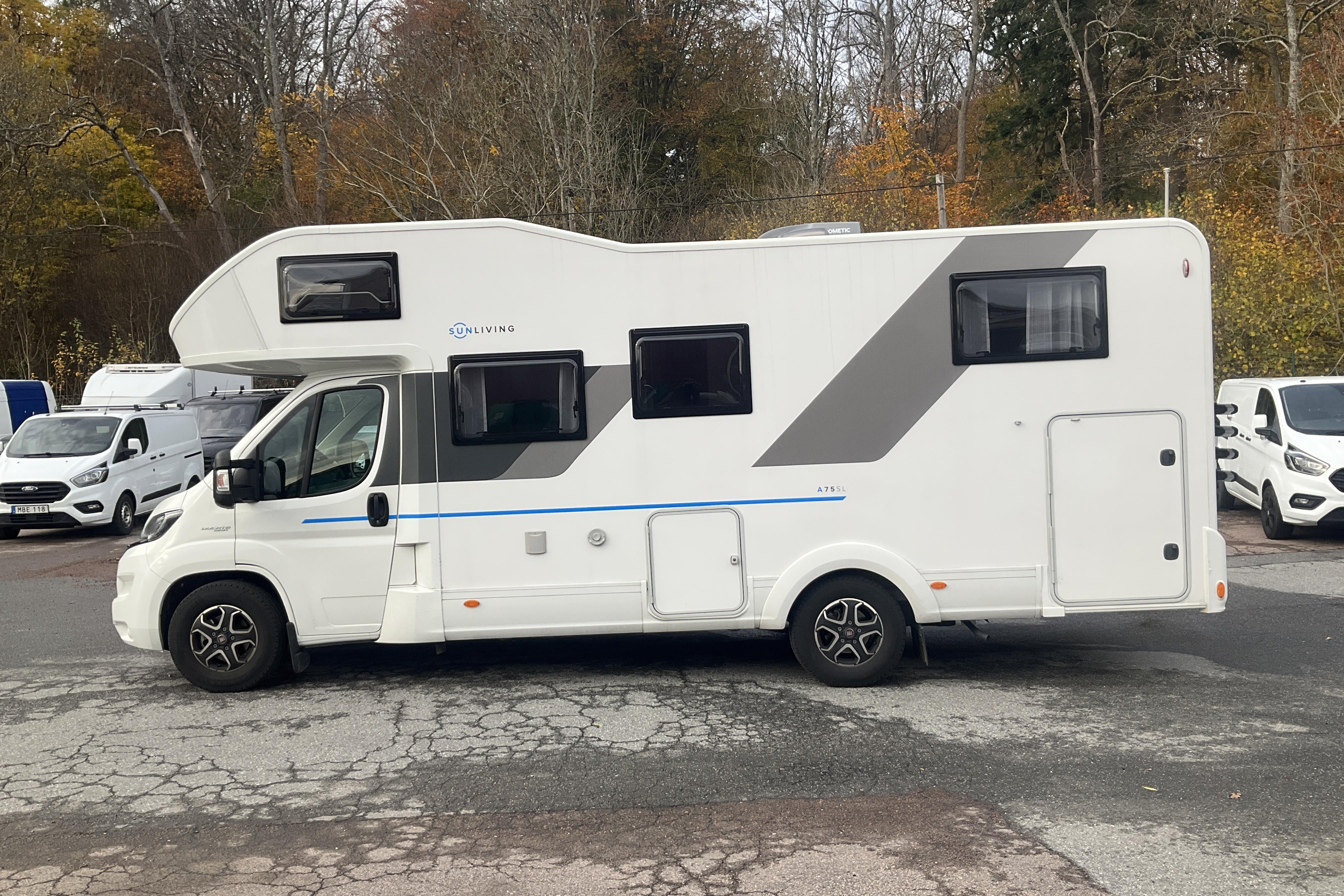 FIAT SUN LIVING A 75SL Husbil - 14 250 km - Automaattinen - valkoinen - 2022