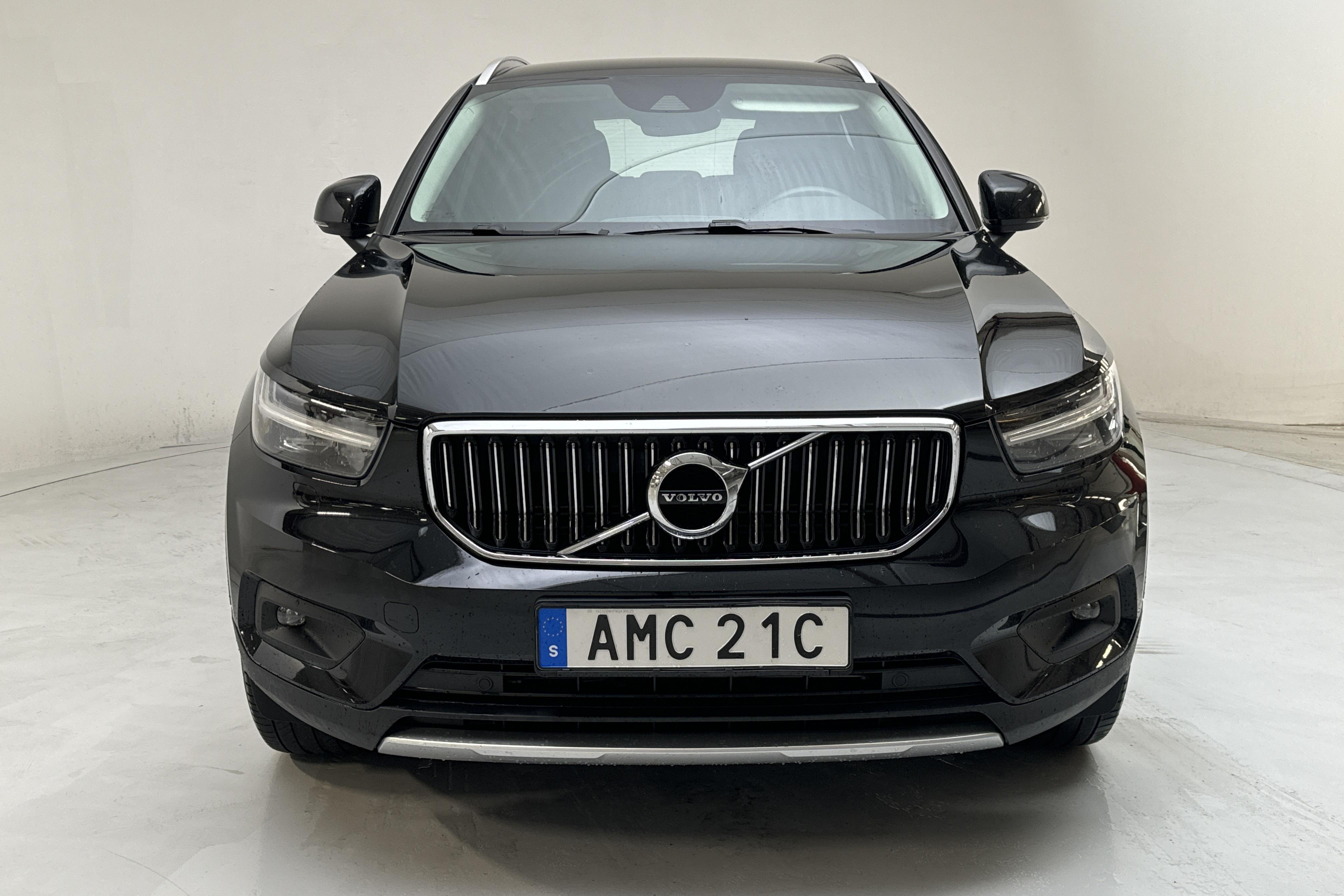 Volvo XC40 T4 2WD Recharge (211hk) - 8 109 mil - Automat - svart - 2021