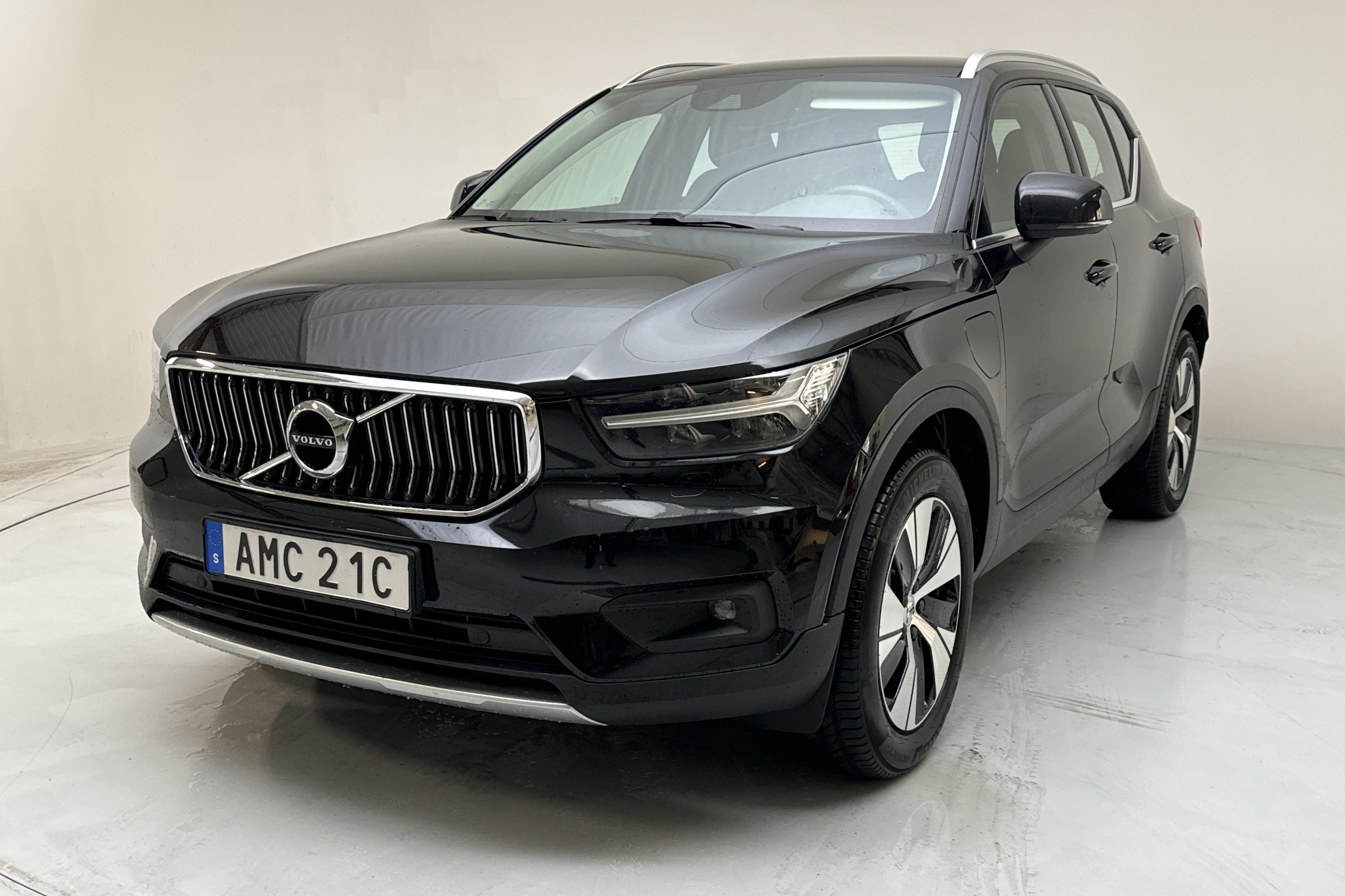 Volvo XC40 T4 2WD Recharge (211hk) - 81 090 km - Automatyczna - czarny - 2021