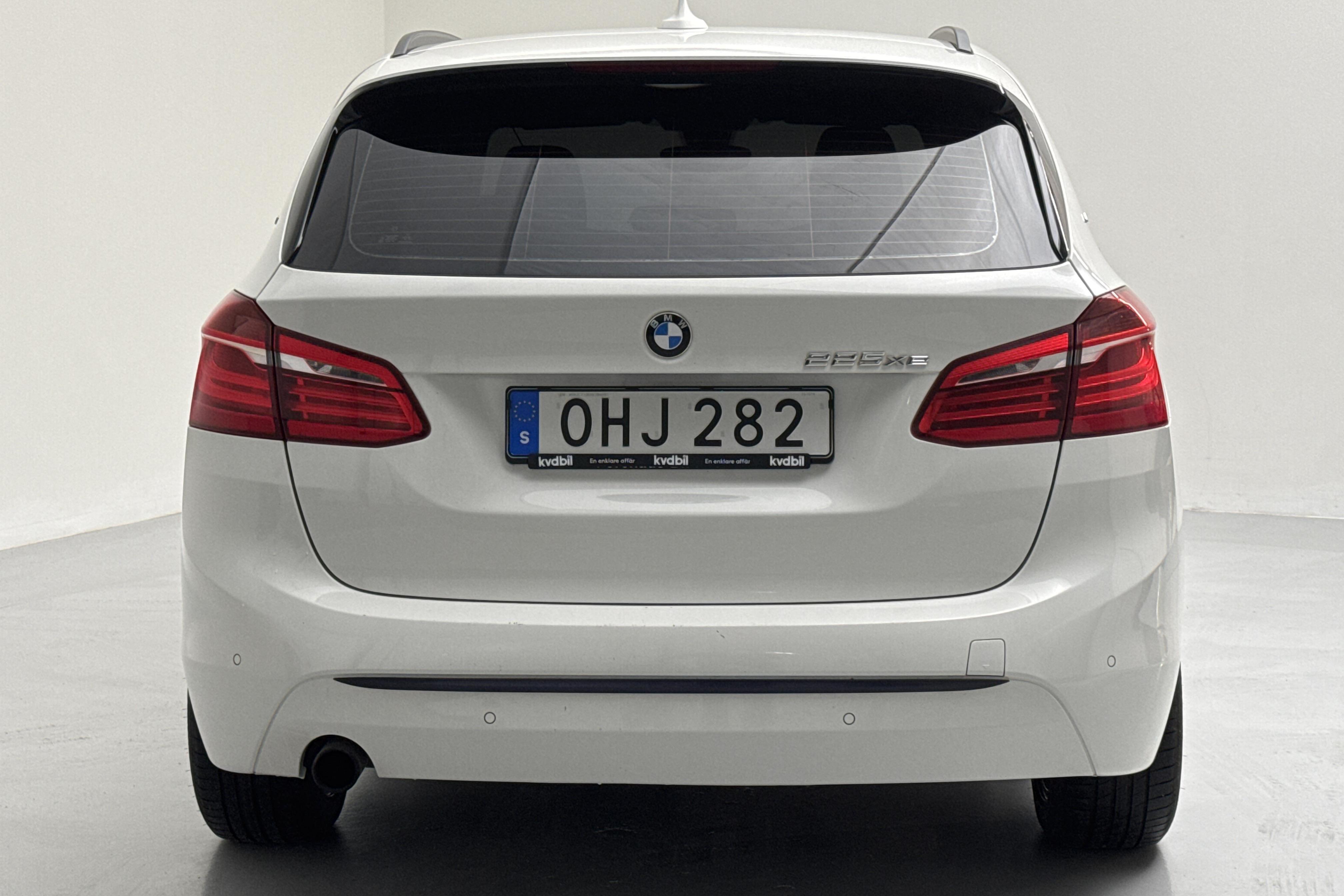 BMW 225xe Active Tourer, F45 (224hk) - 171 280 km - Automatic - white - 2017