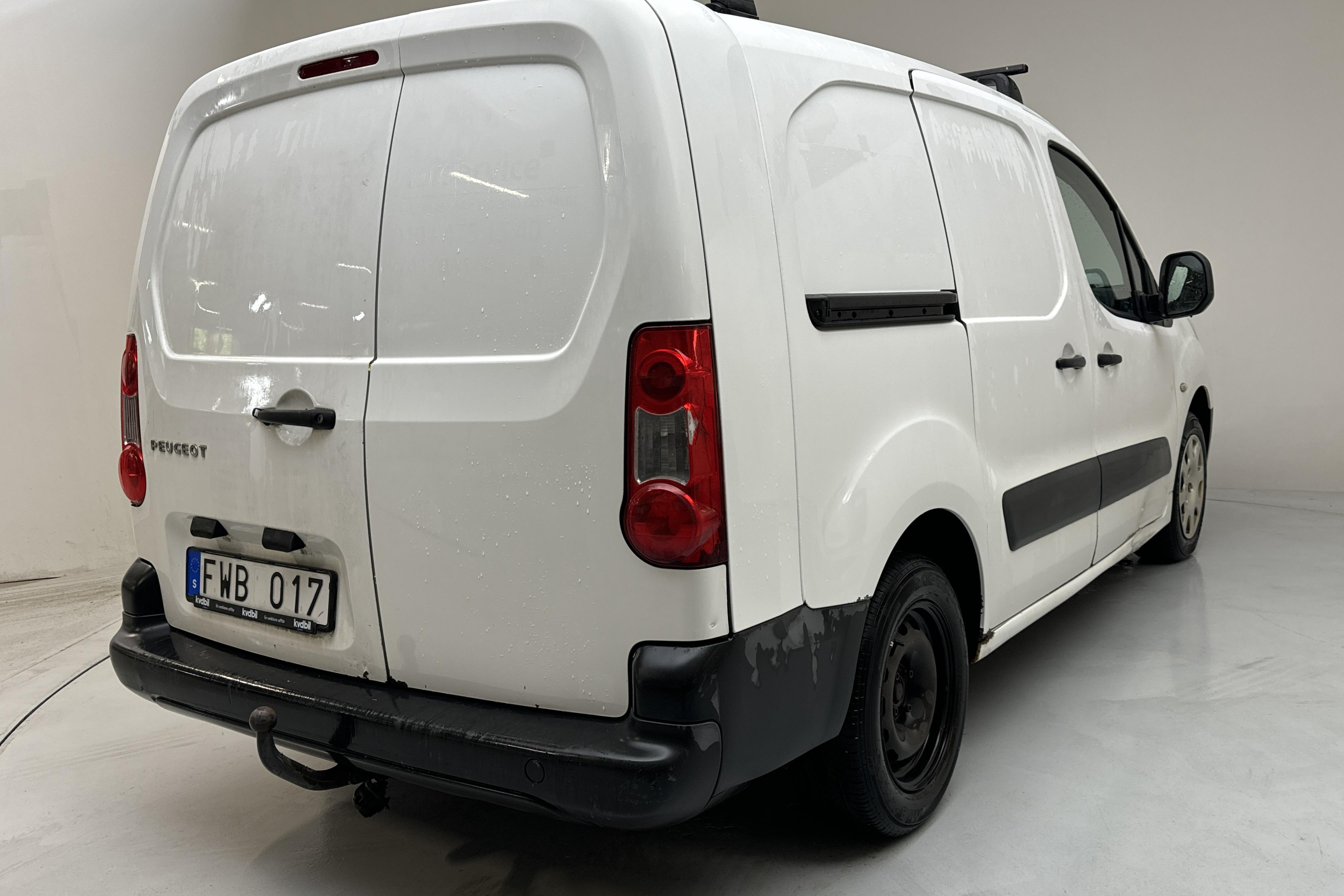 Peugeot Partner 1.6 HDI Skåp (90hk) - 154 890 km - Manualna - biały - 2009