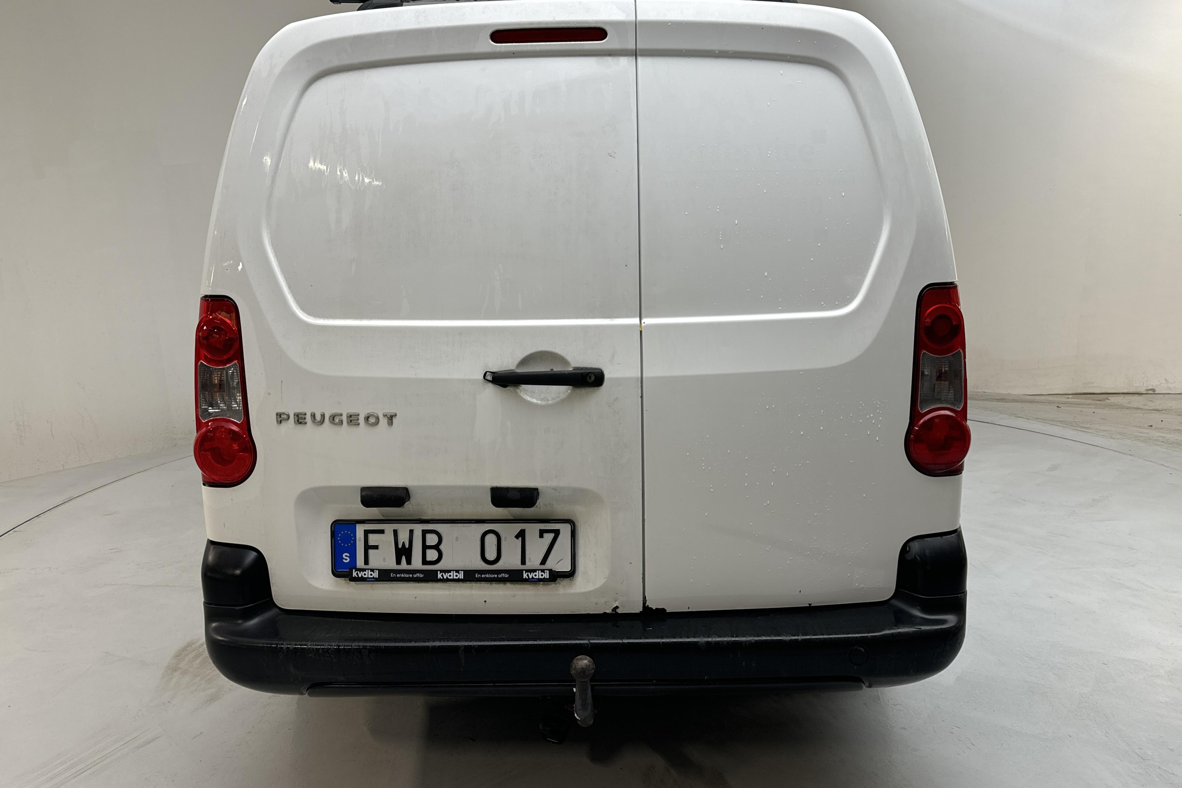 Peugeot Partner 1.6 HDI Skåp (90hk) - 154 890 km - Manual - white - 2009