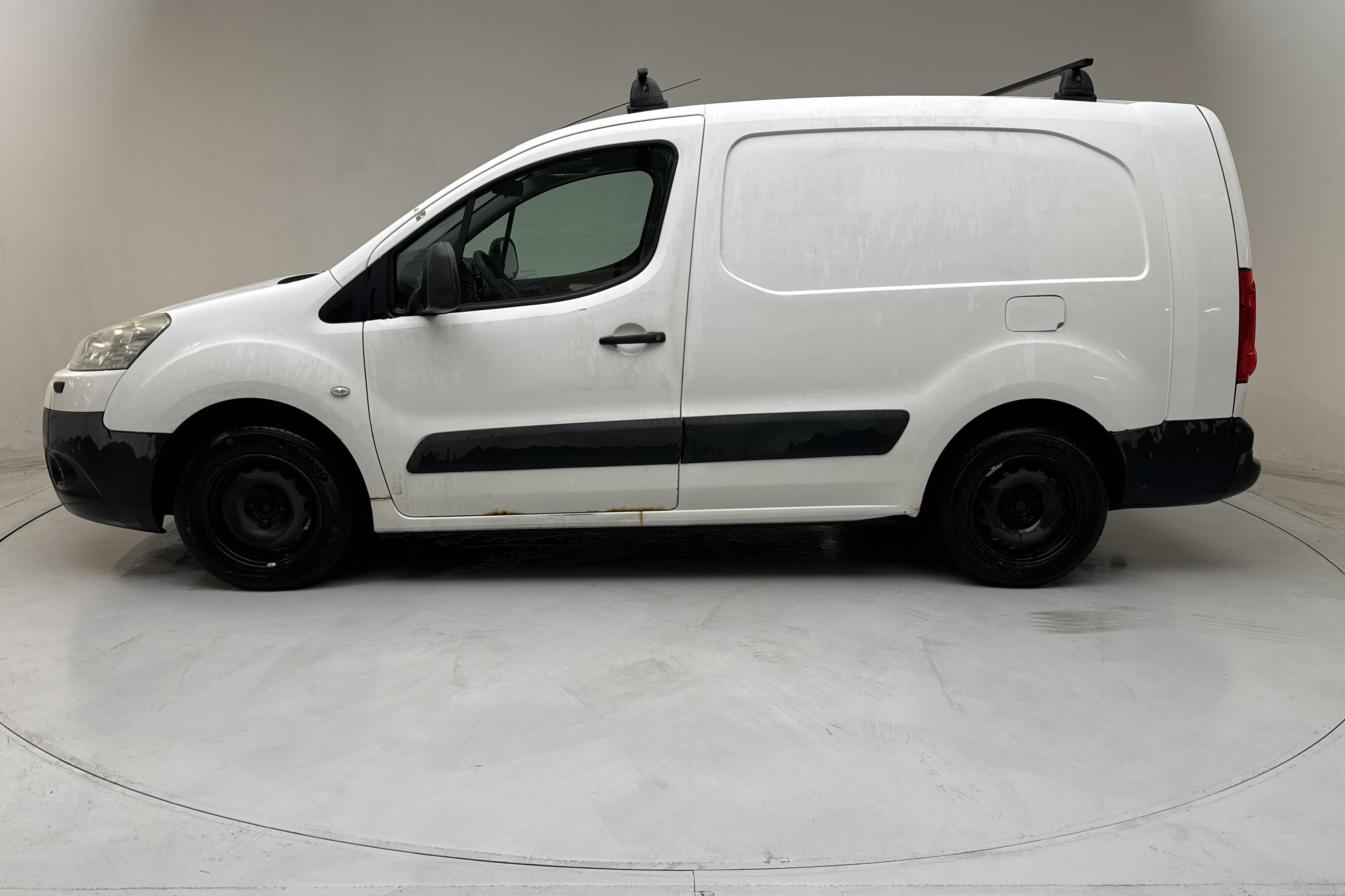 Peugeot Partner 1.6 HDI Skåp (90hk) - 154 890 km - Manualna - biały - 2009