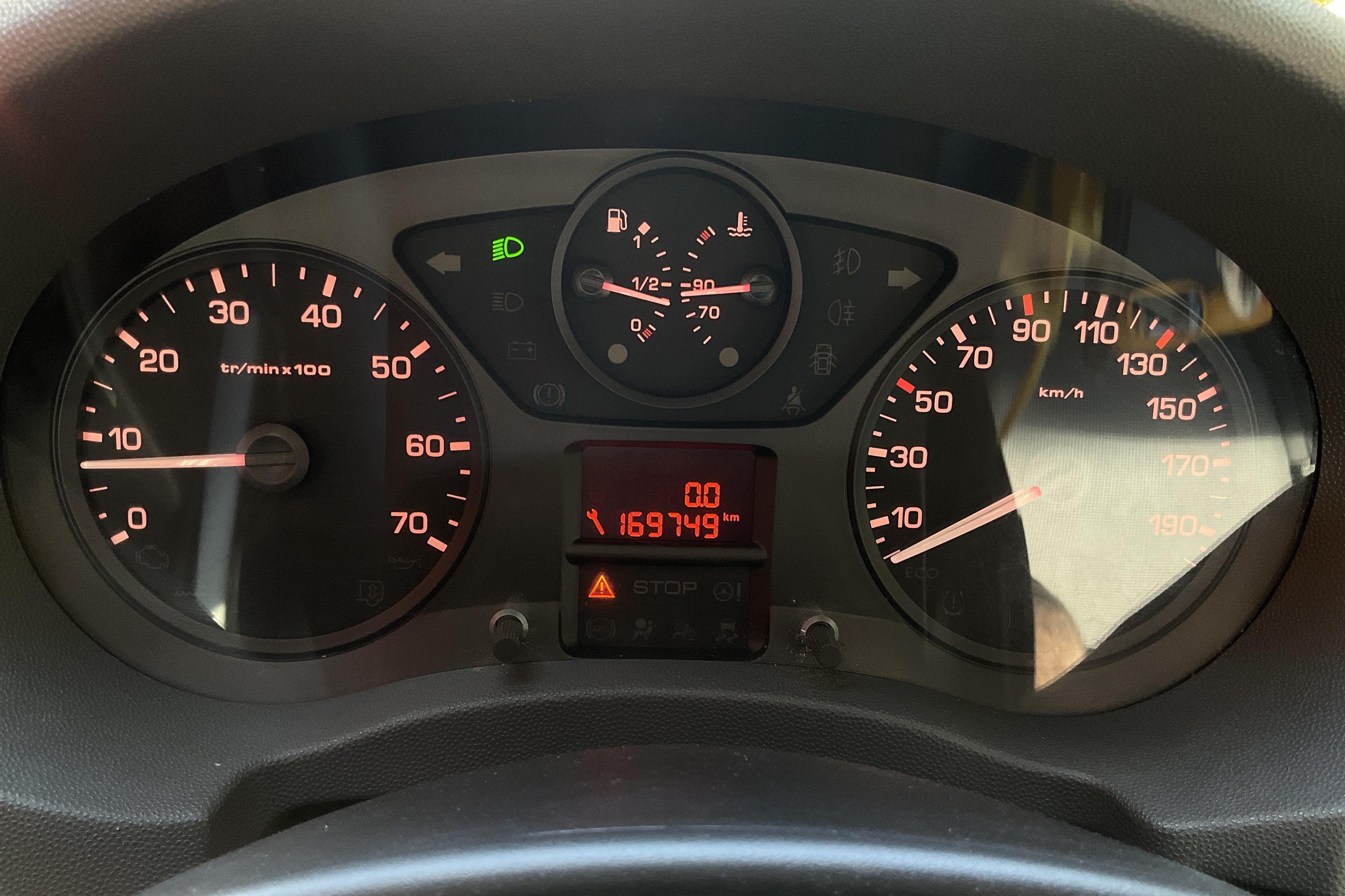 Toyota PROACE 2.0 D-4D (128hk) - 169 750 km - Käsitsi - valge - 2016