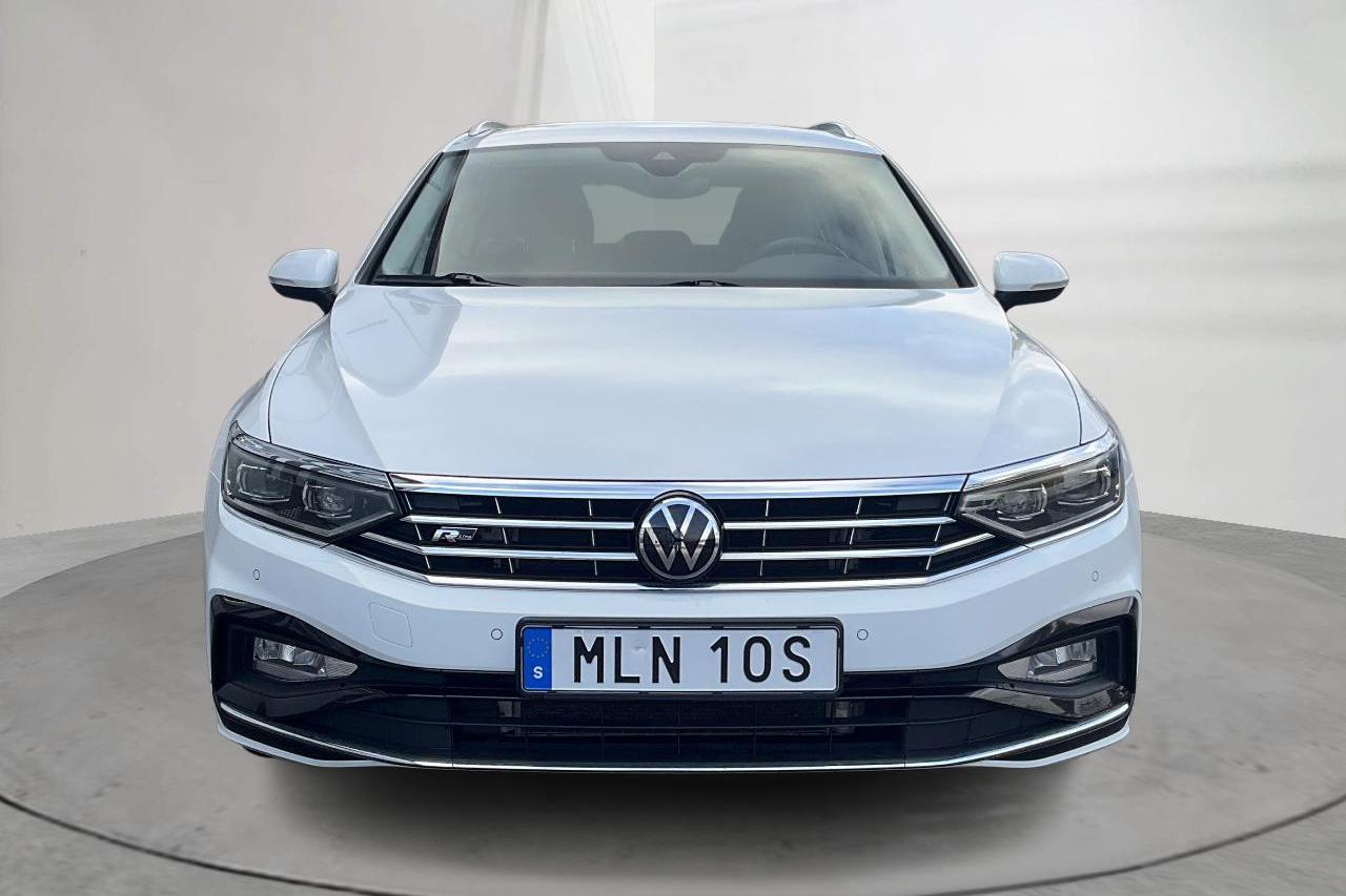 VW Passat 2.0 TDI Sportscombi (200hk) - 54 570 km - Automaatne - valge - 2021