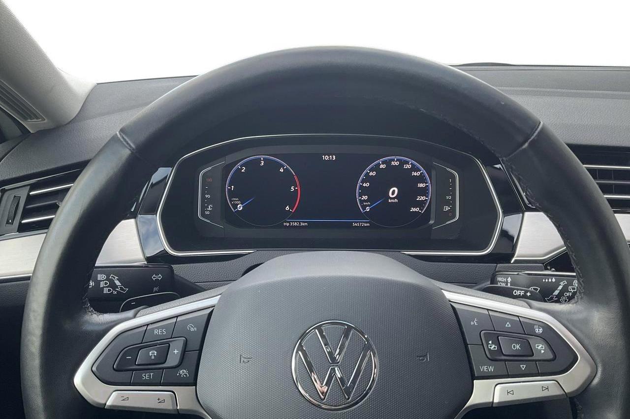 VW Passat 2.0 TDI Sportscombi (200hk) - 5 457 mil - Automat - vit - 2021