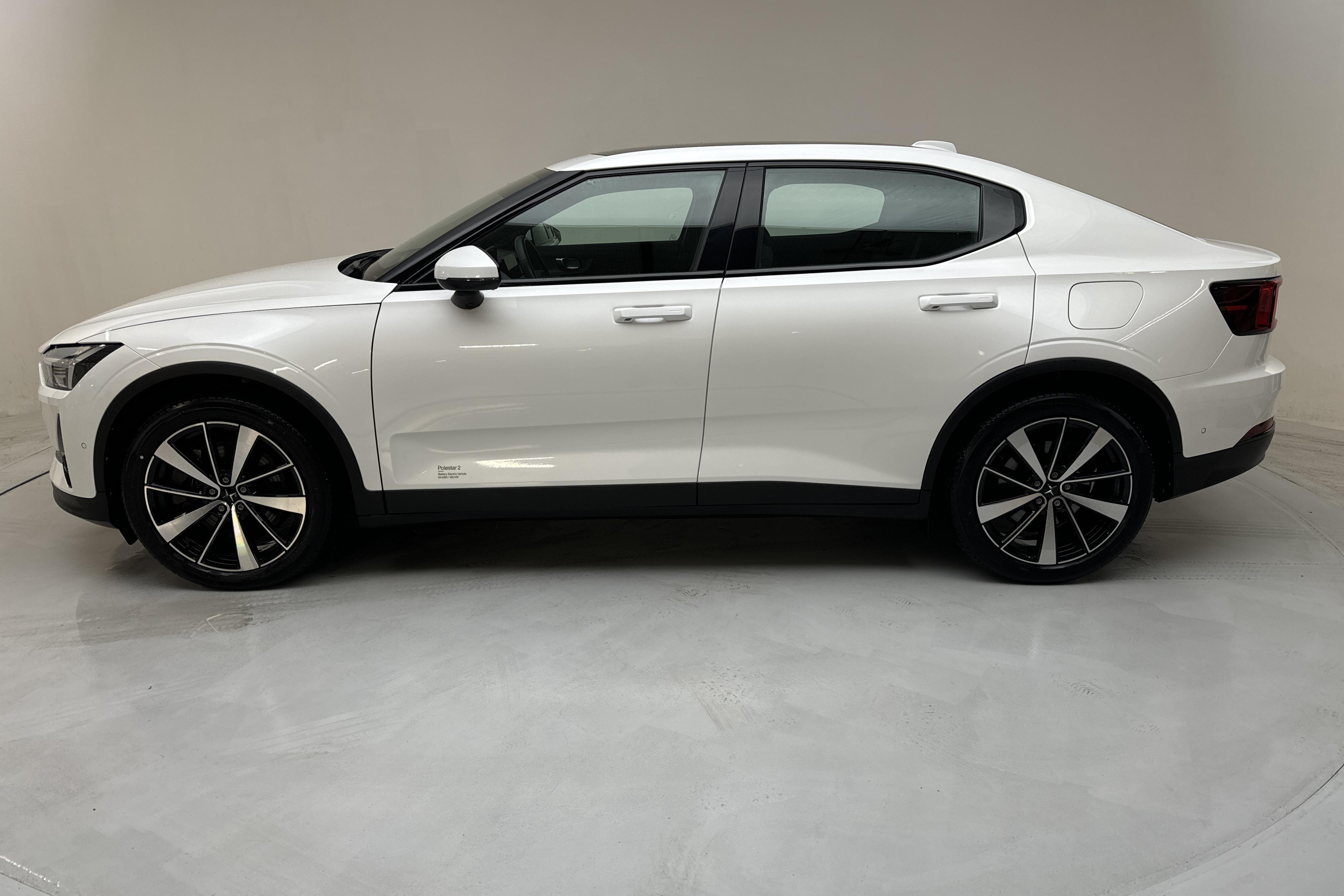 Polestar 2 Standard range Single motor (224hk) - 71 950 km - Automatic - white - 2022