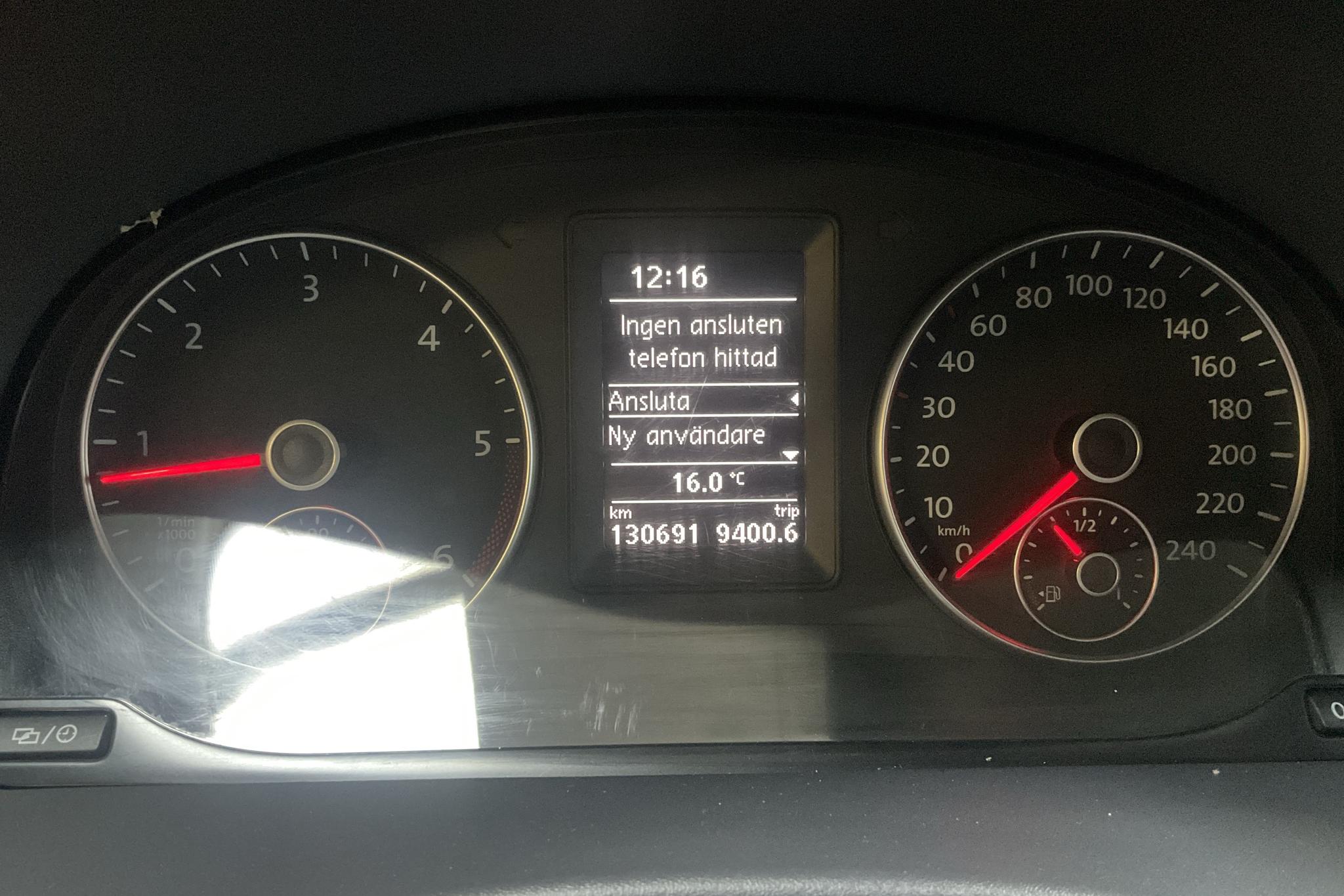 VW Caddy 2.0 TDI Maxi Skåp 4-motion (110hk) - 130 700 km - Käsitsi - must - 2014