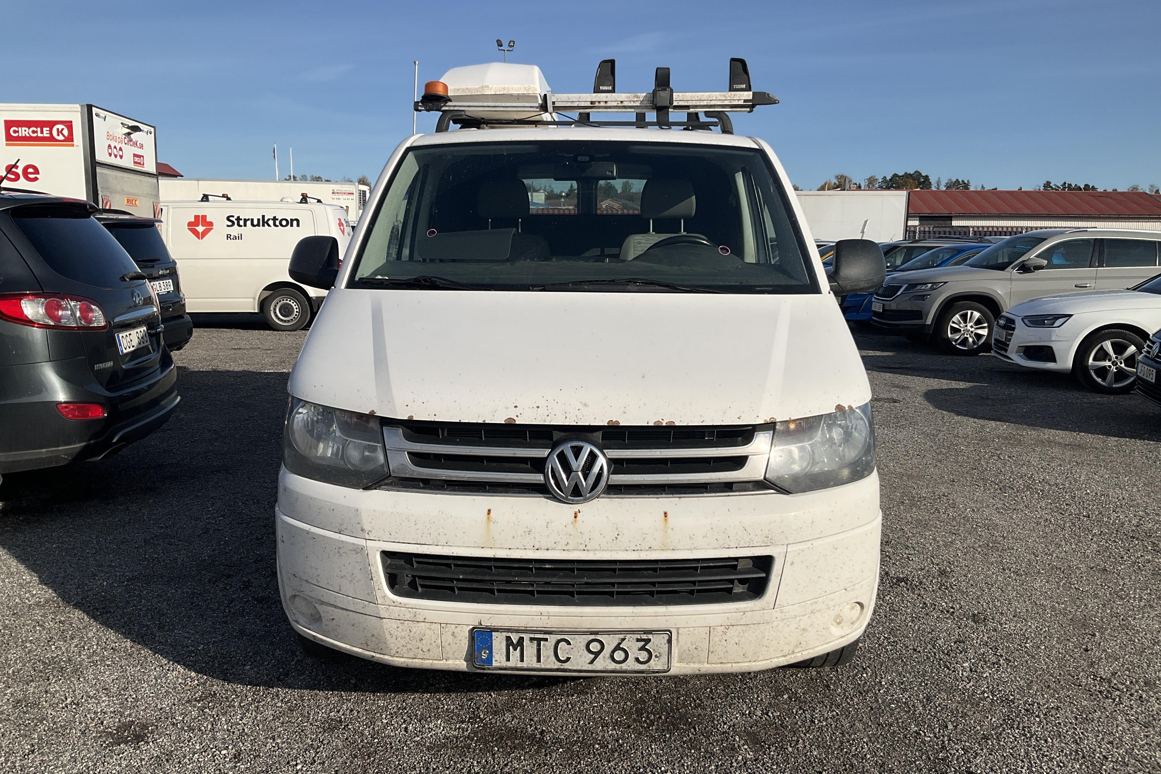 VW Transporter T5 2.0 TDI 4MOTION (140hk) - 40 266 mil - Manuell - vit - 2012