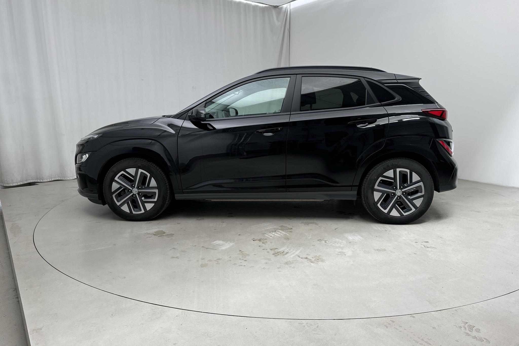 Hyundai Kona Electric 64kWh (204hk) - 49 210 km - Automaattinen - musta - 2021