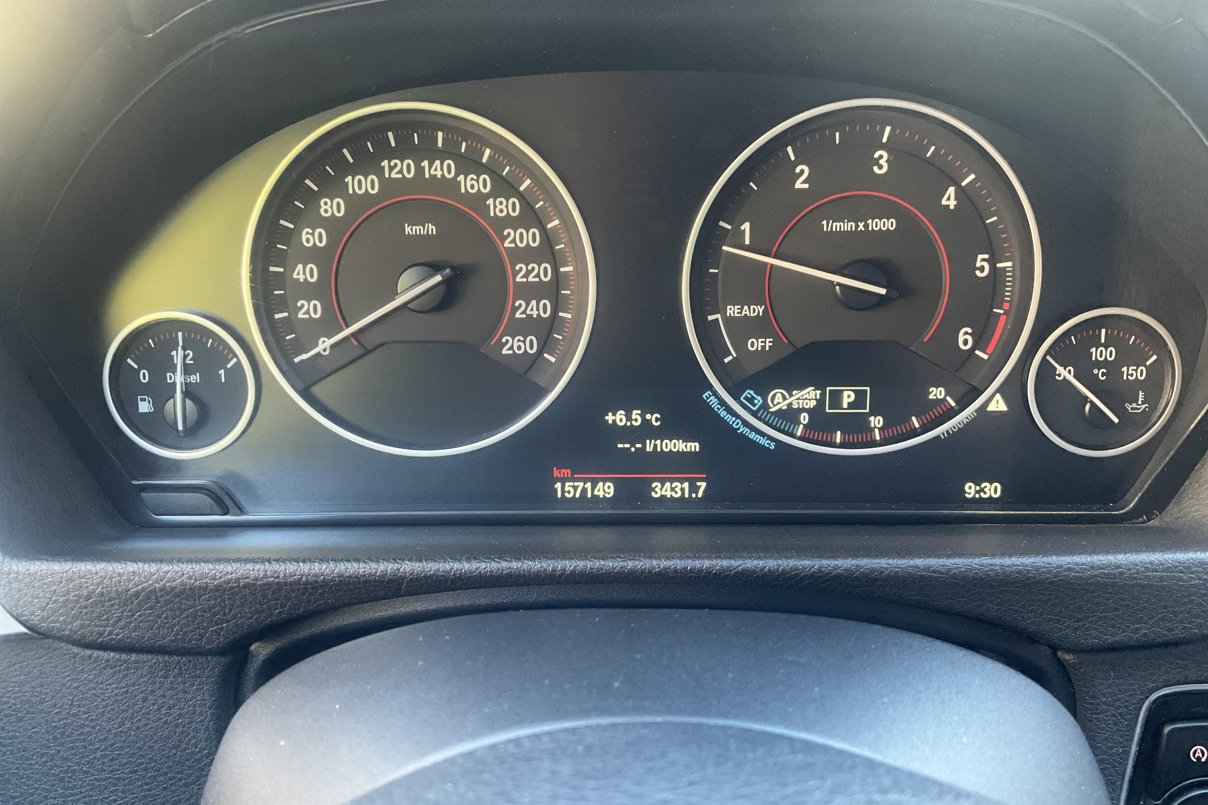 BMW 320d Touring, F31 (184hk) - 157 150 km - Automaattinen - musta - 2015