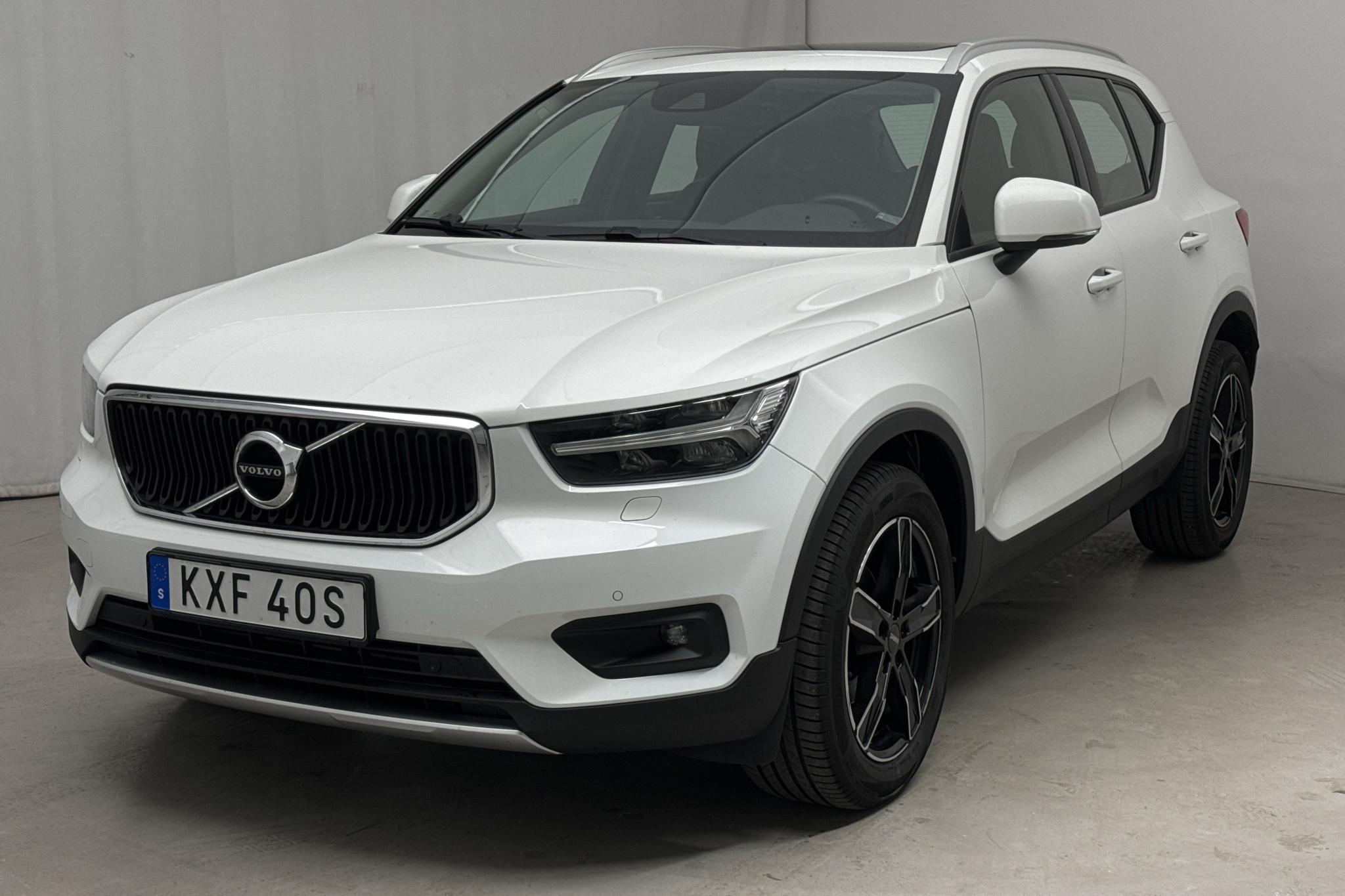 Volvo XC40 T3 2WD (163hk) - 118 590 km - Automatyczna - biały - 2020