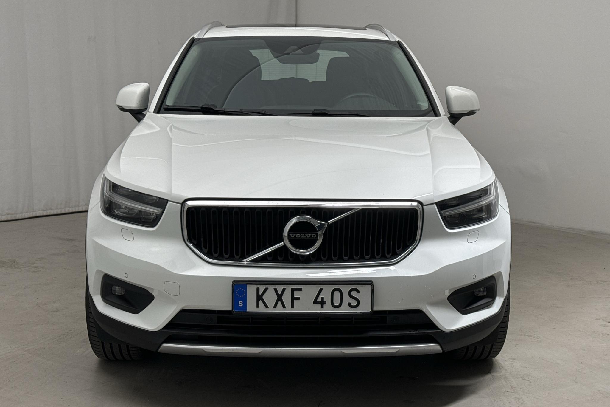 Volvo XC40 T3 2WD (163hk) - 118 590 km - Automatyczna - biały - 2020