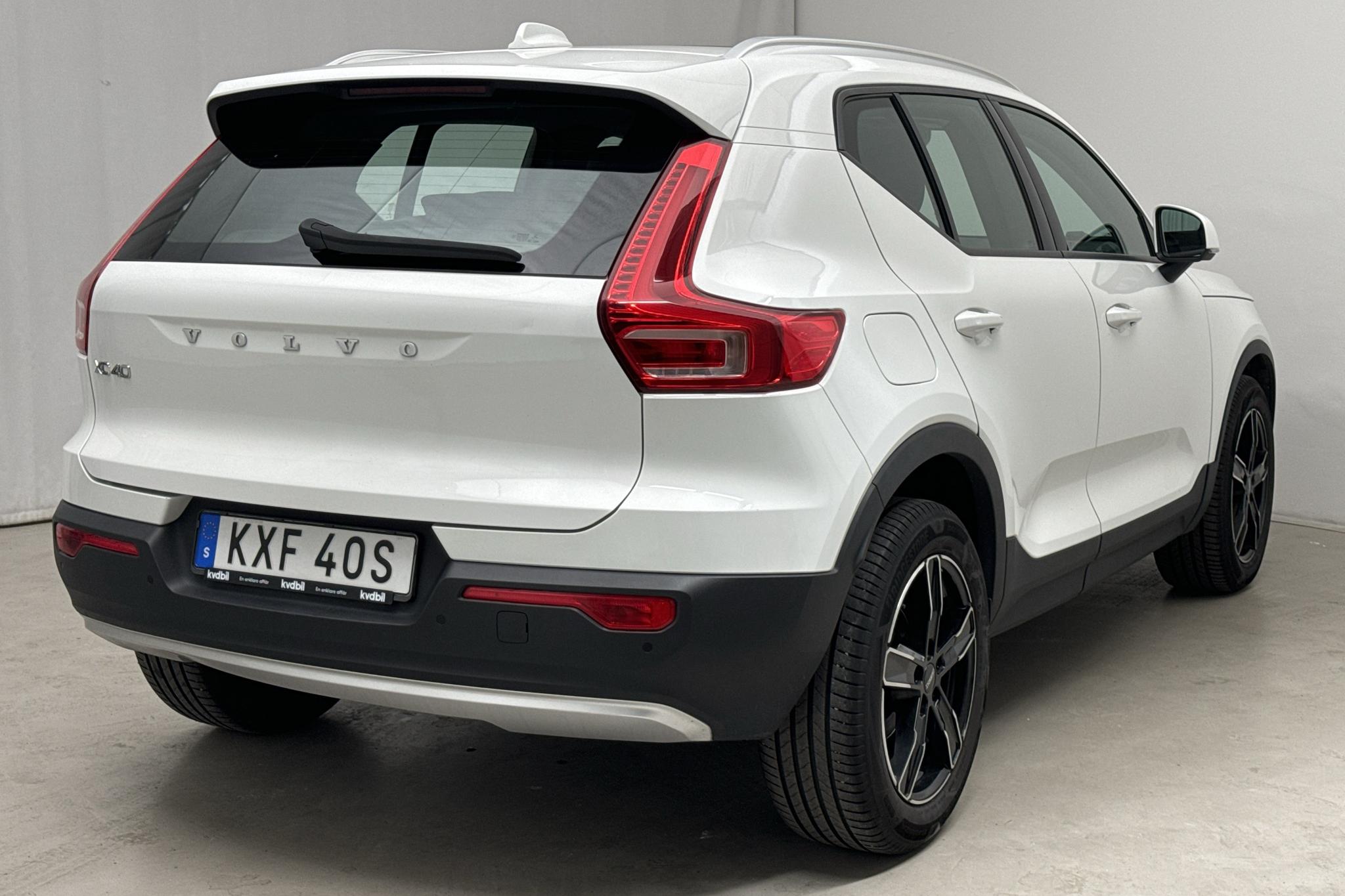 Volvo XC40 T3 2WD (163hk) - 118 590 km - Automatyczna - biały - 2020