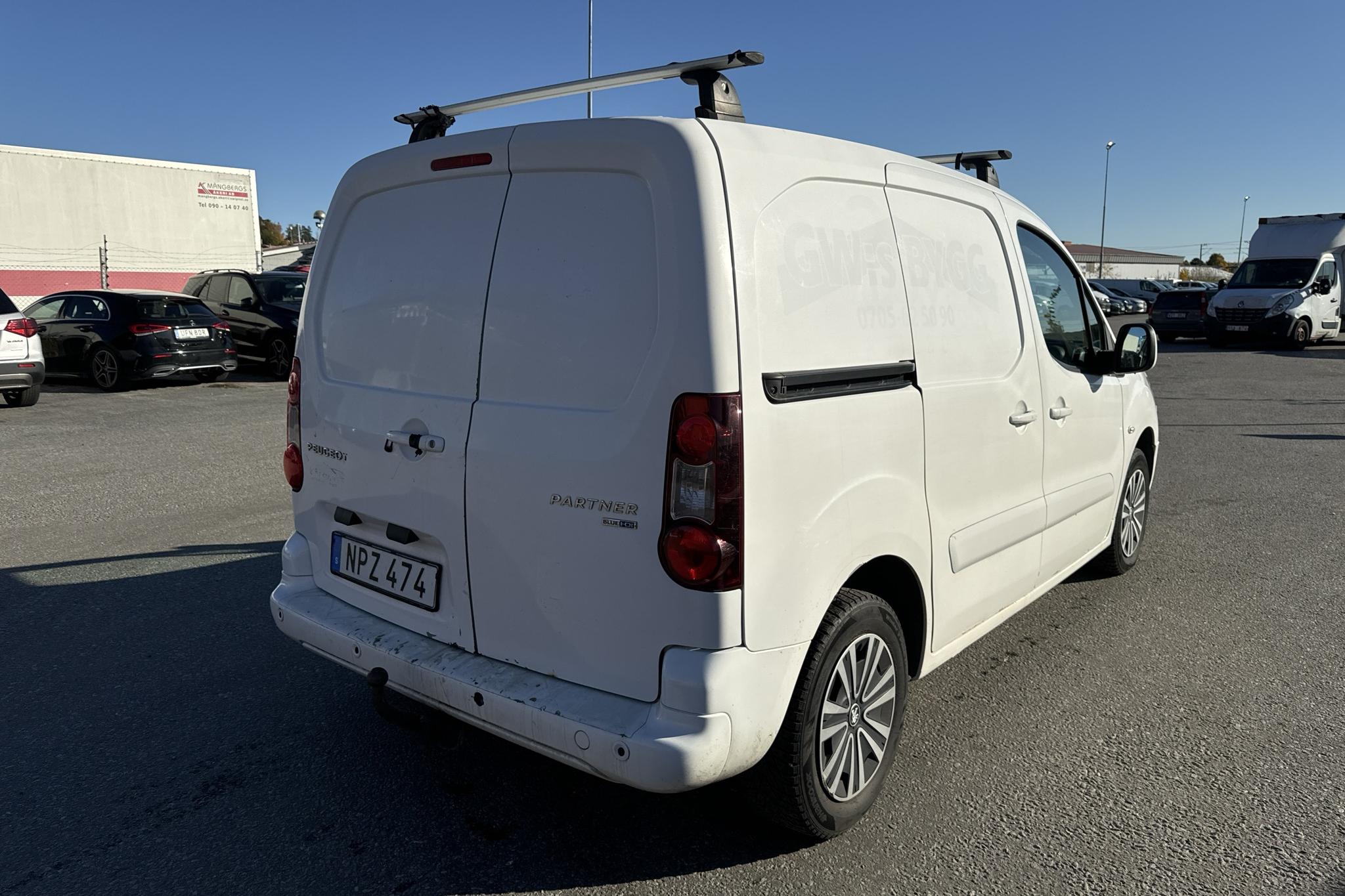 Peugeot Partner 1.6 BlueHDI Skåp (100hk) - 17 318 mil - Manuell - vit - 2015