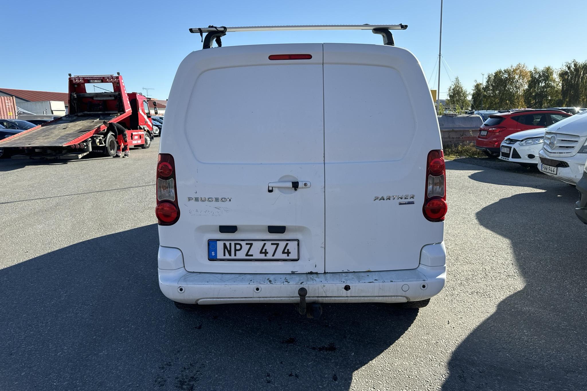 Peugeot Partner 1.6 BlueHDI Skåp (100hk) - 17 318 mil - Manuell - vit - 2015