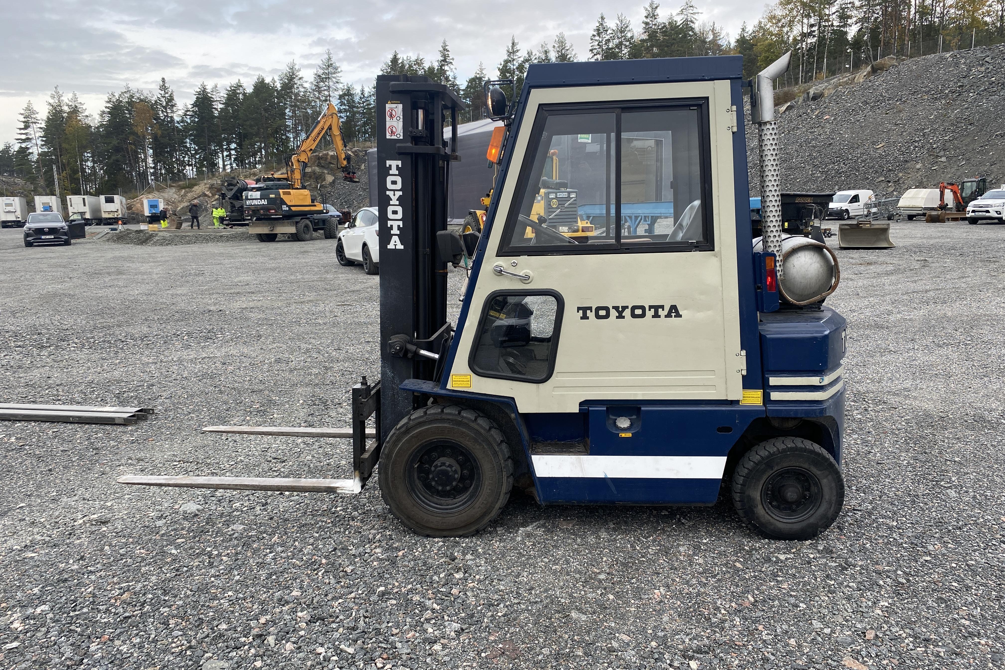 Toyota 42-5FG20 Bensin- & gasoltruck - 