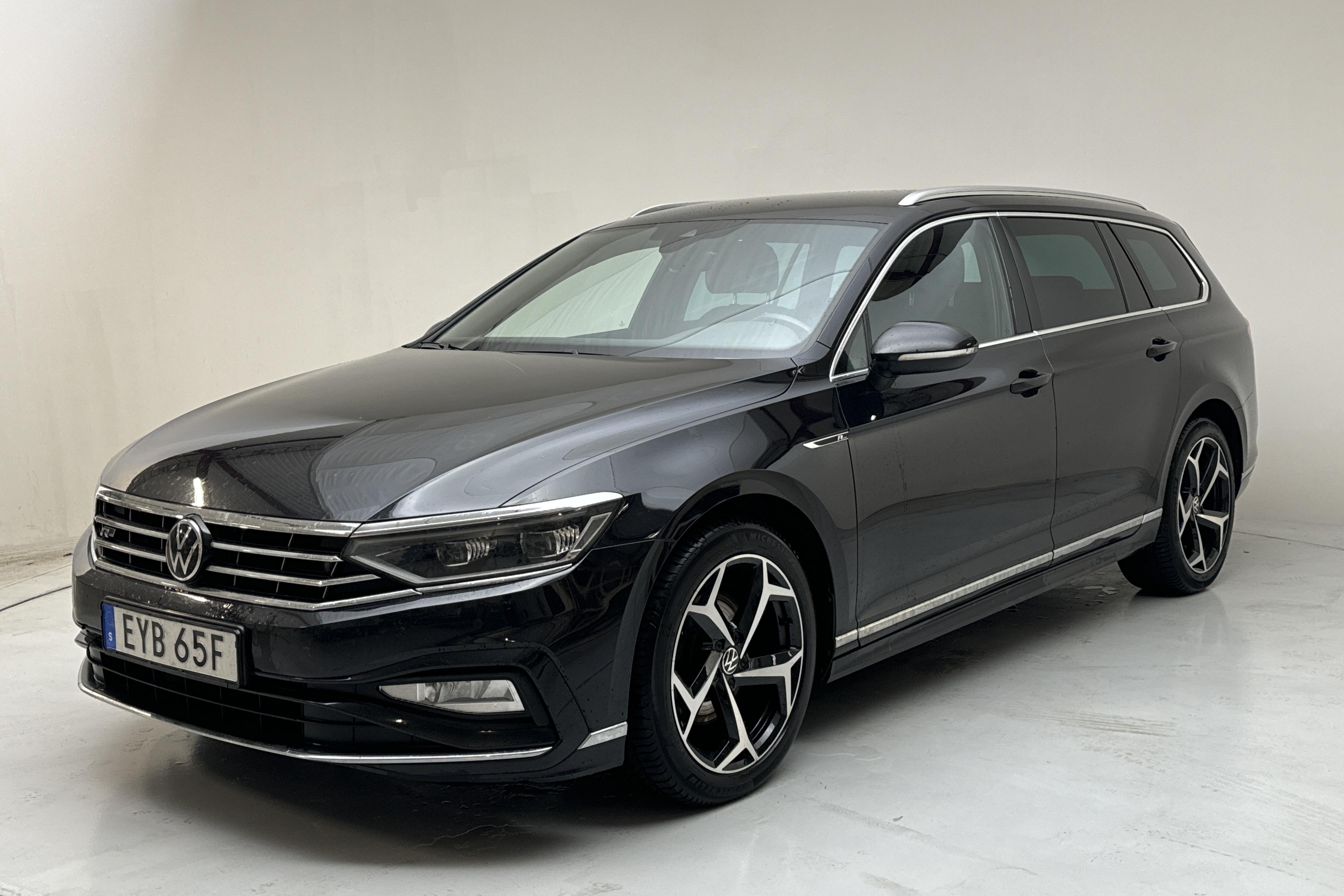 VW Passat 2.0 TDI Sportscombi 4Motion (200hk) - 139 470 km - Automatic - black - 2021