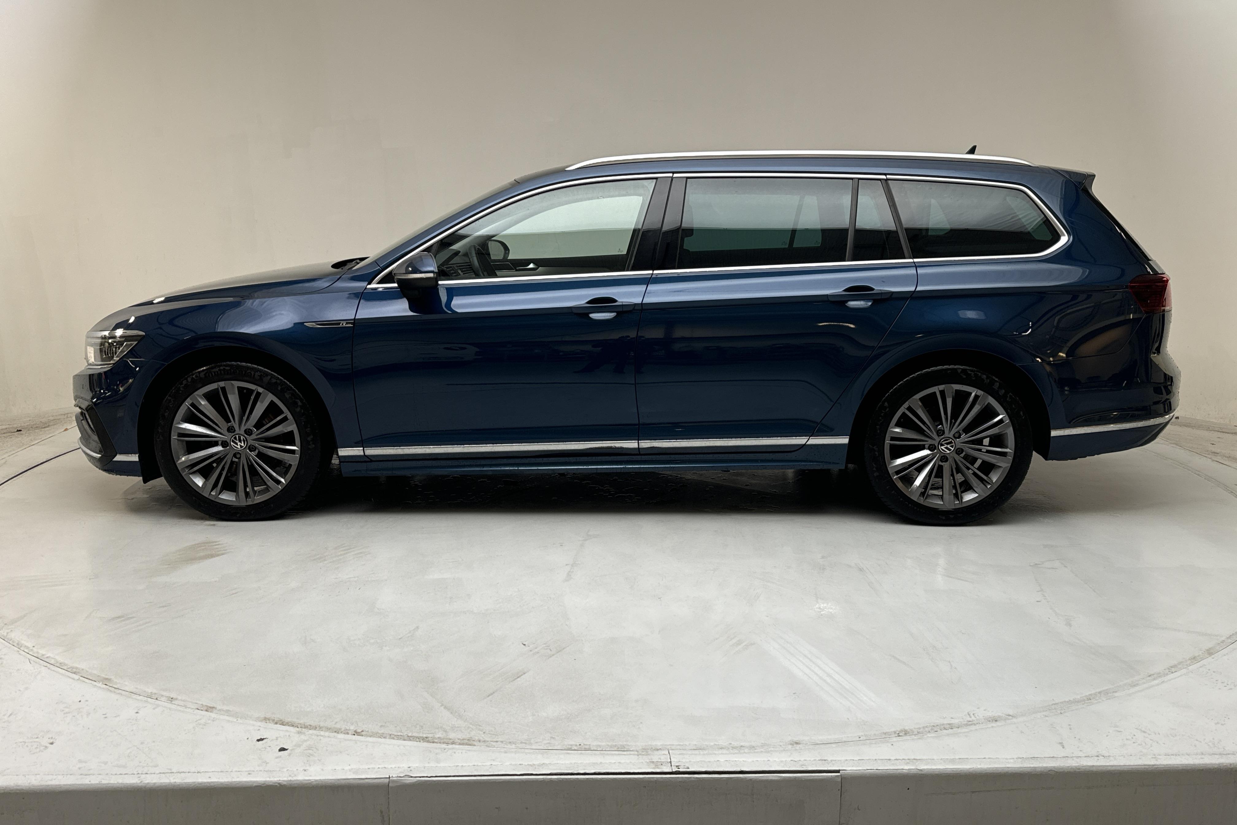 VW Passat 2.0 TDI Sportscombi 4Motion (200hk) - 111 460 km - Automaattinen - sininen - 2022