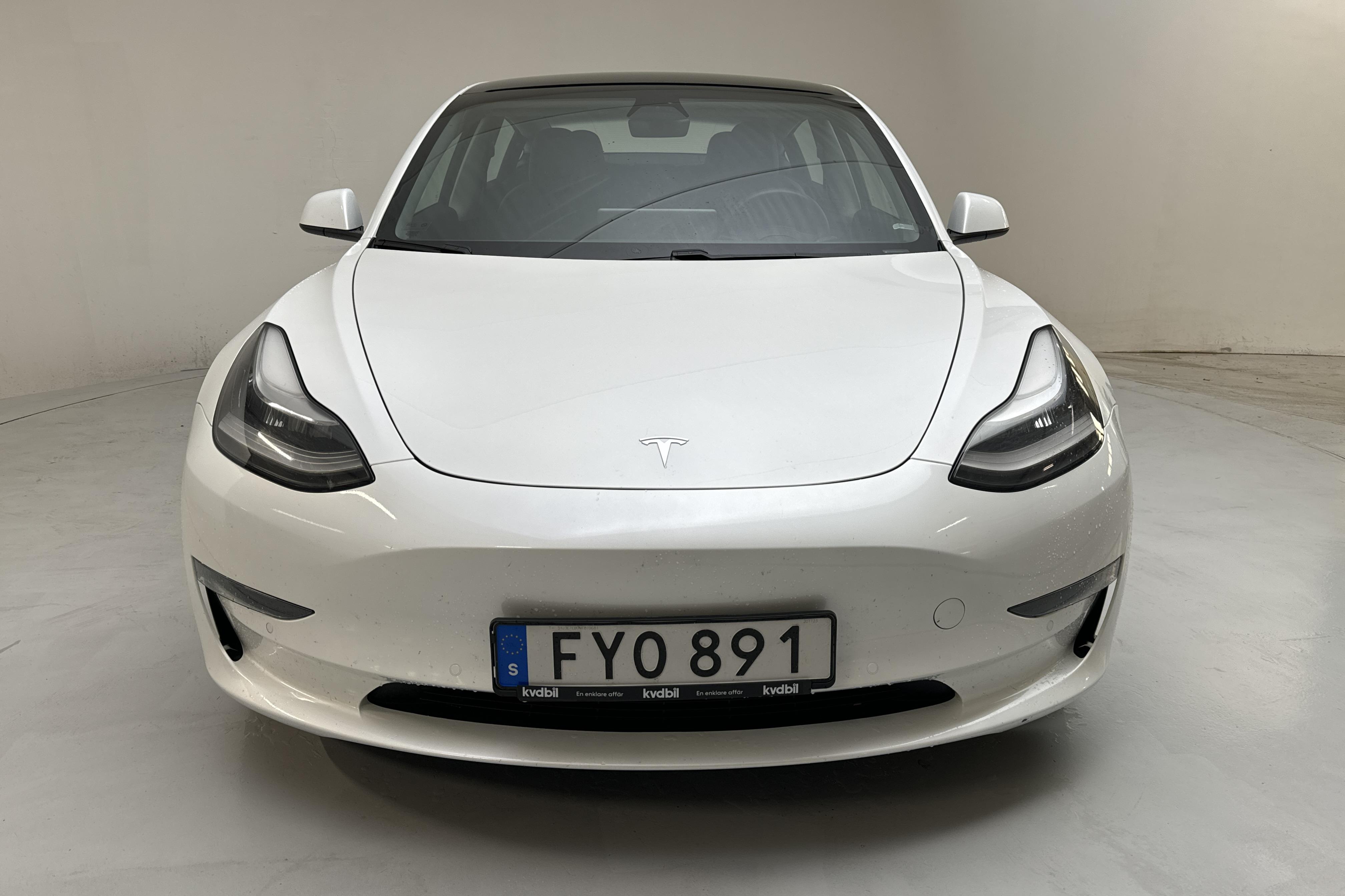 Tesla Model 3 Long Range Dual Motor AWD - 8 695 mil - Automat - vit - 2021