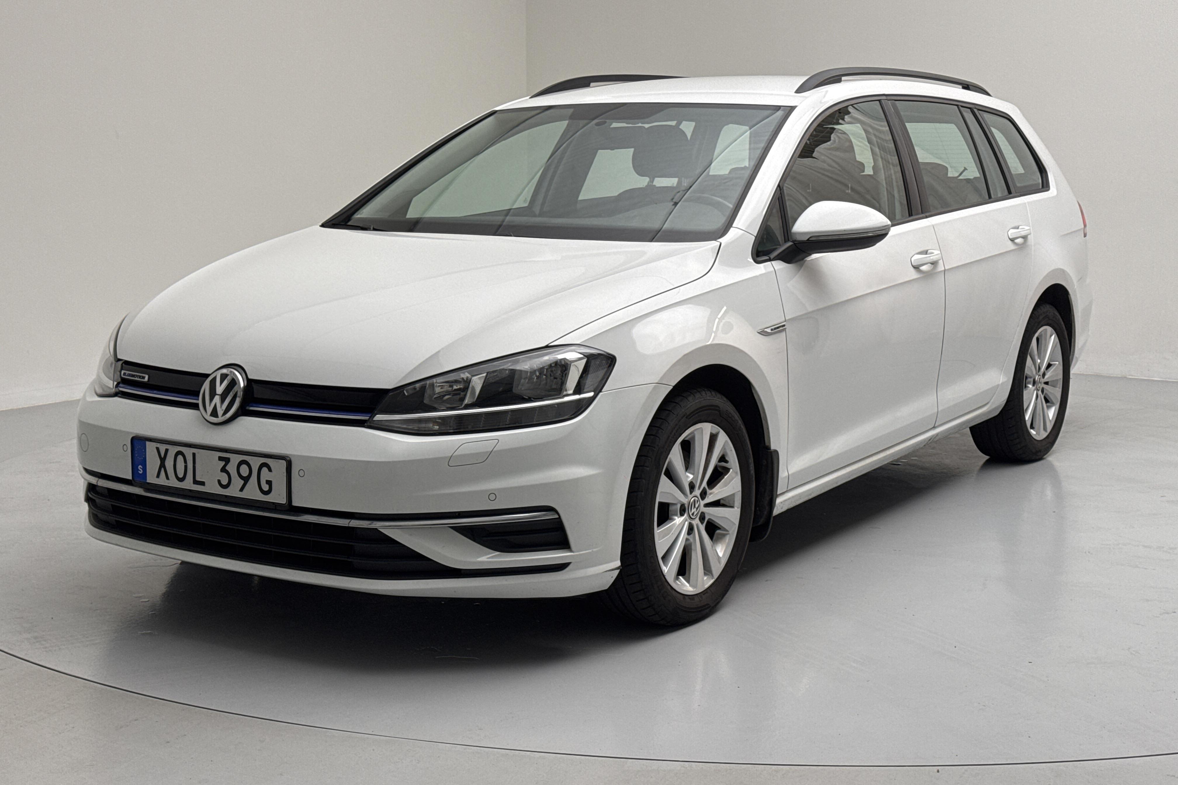 VW Golf VII 1.5 TGI Sportscombi (130hk) - 51 830 km - Manual - white - 2019