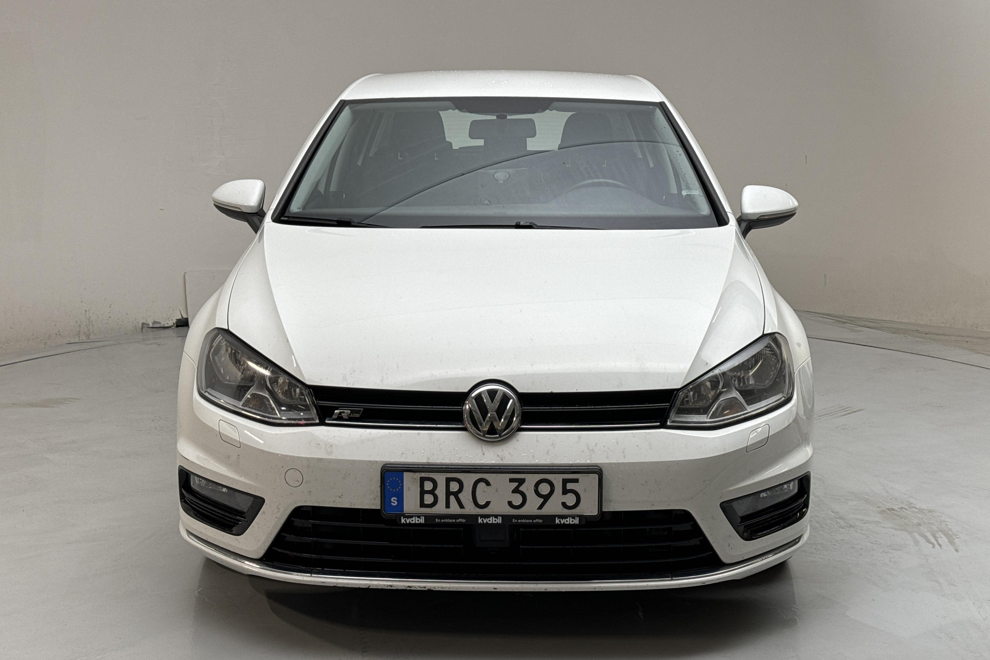 VW Golf VII 1.2 TSI 5dr (105hk) - 10 341 mil - Automat - vit - 2015