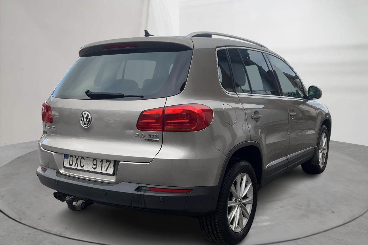 VW Tiguan 2.0 TDI 4MOTION BlueMotion Technology (140hk) - 170 180 km - Automaattinen - Light Grey - 2012